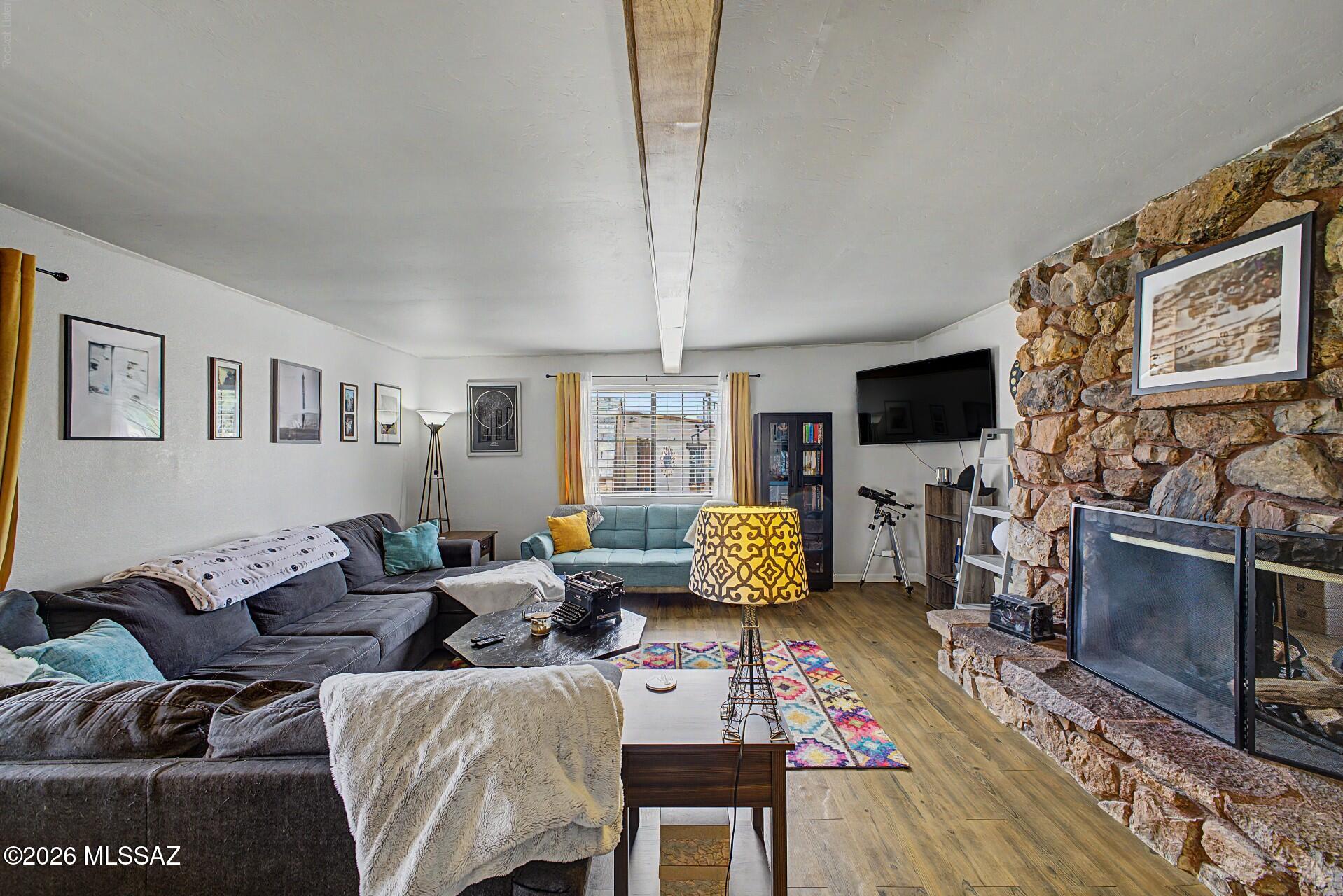Valley View East NO. 2 (1-134) - Residential Lease