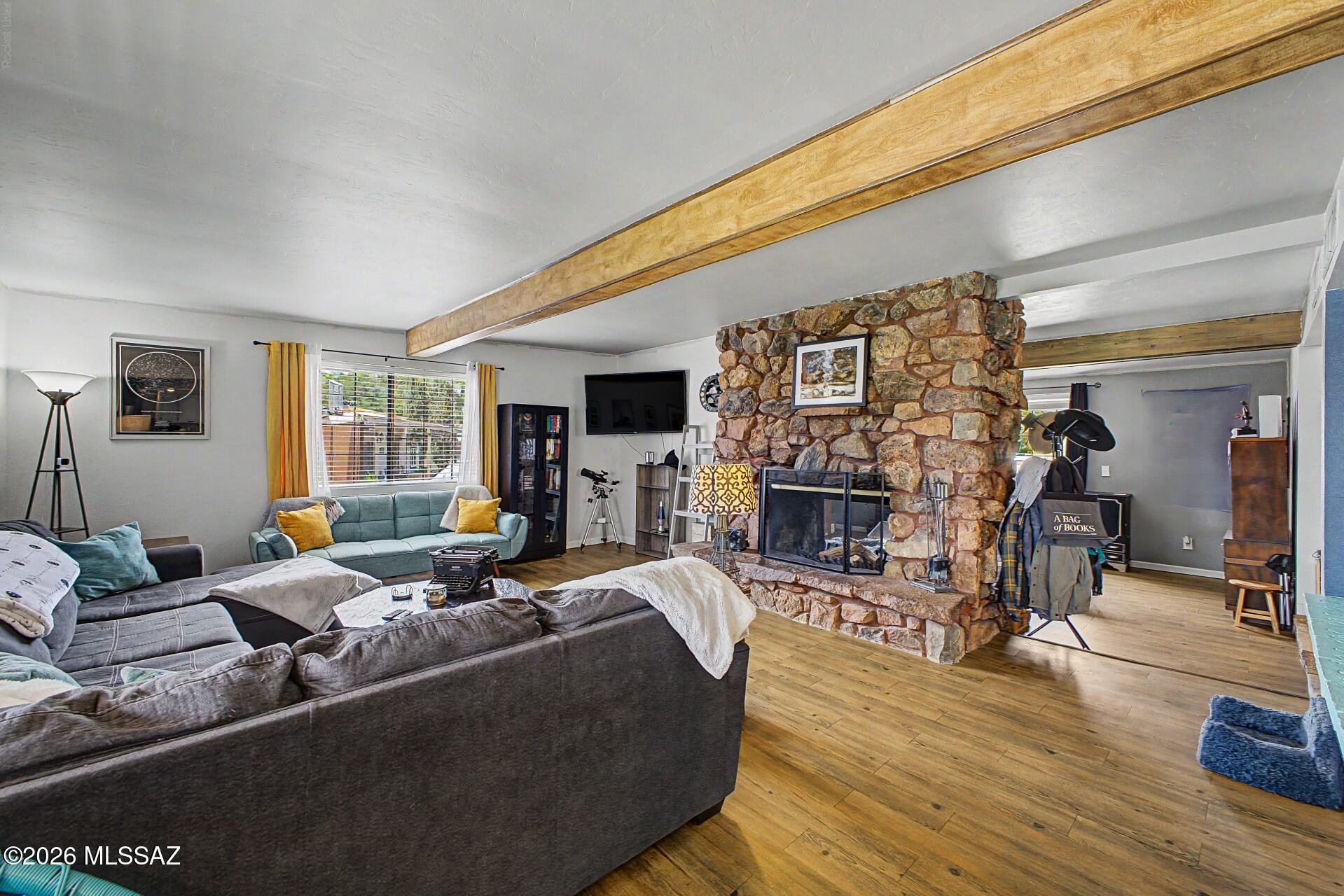 Valley View East NO. 2 (1-134) - Residential Lease