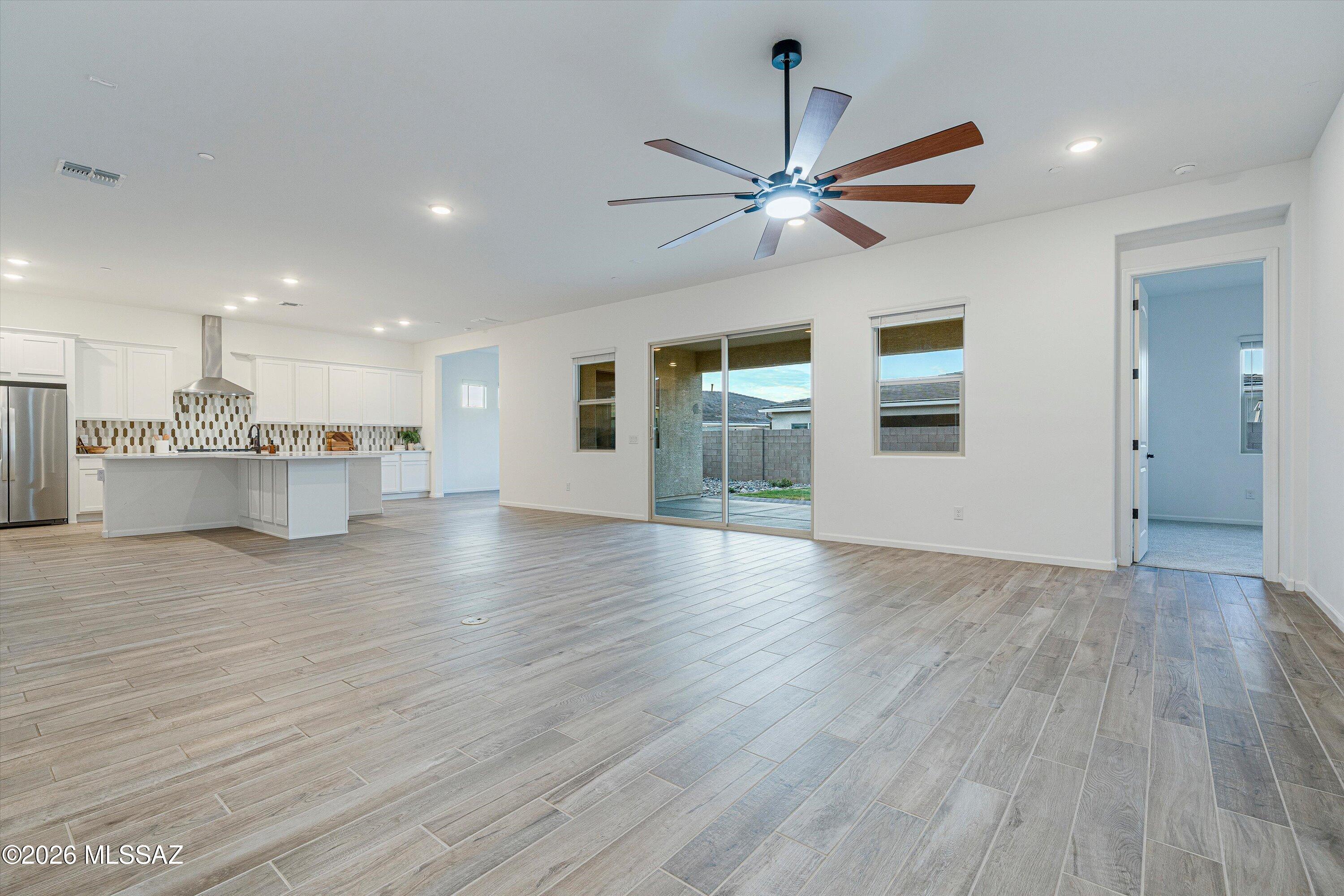 The Vistas At Rincon Knolls SQ20152600506 - Residential