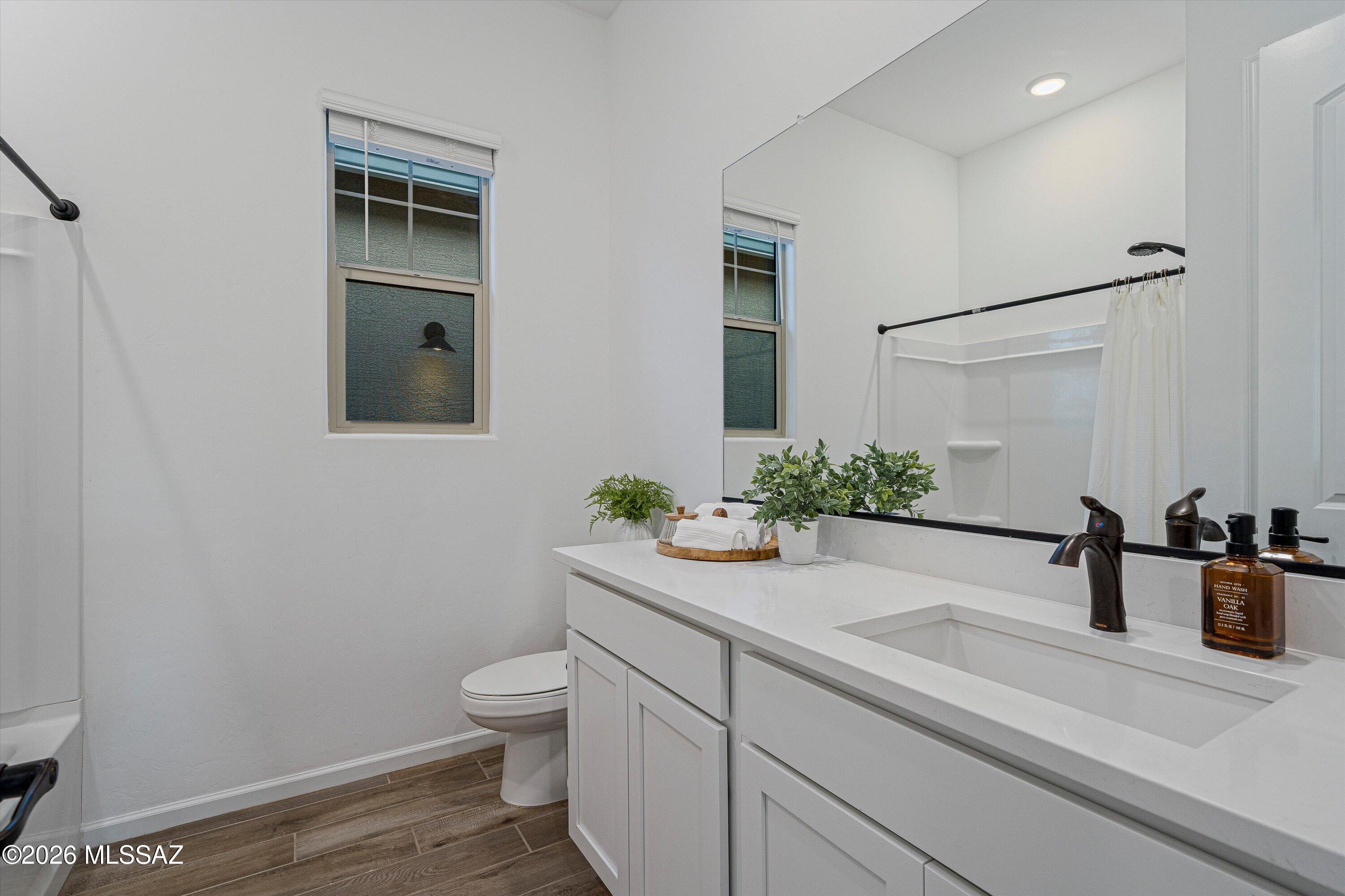 The Vistas At Rincon Knolls SQ20152600506 - Residential