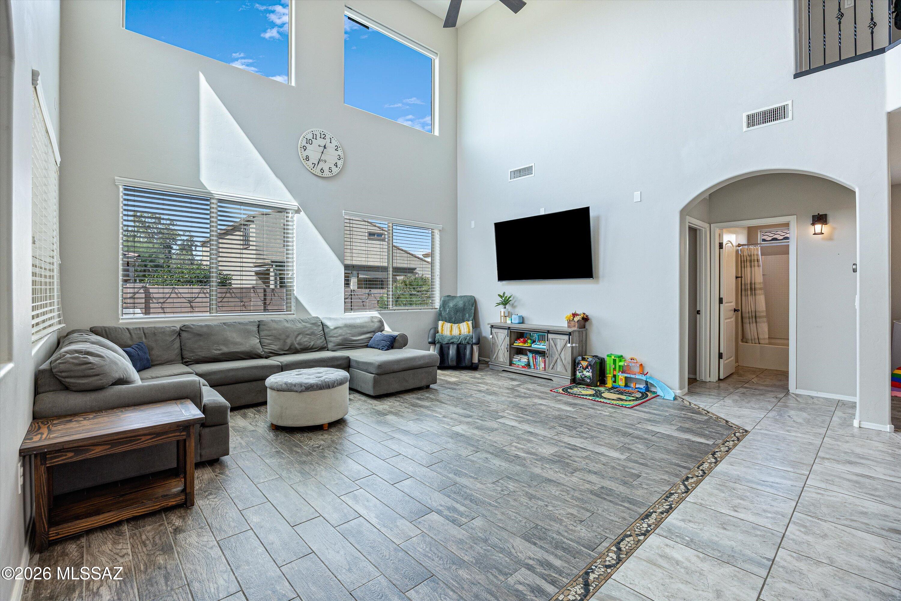 Saguaro Bloom - Residential