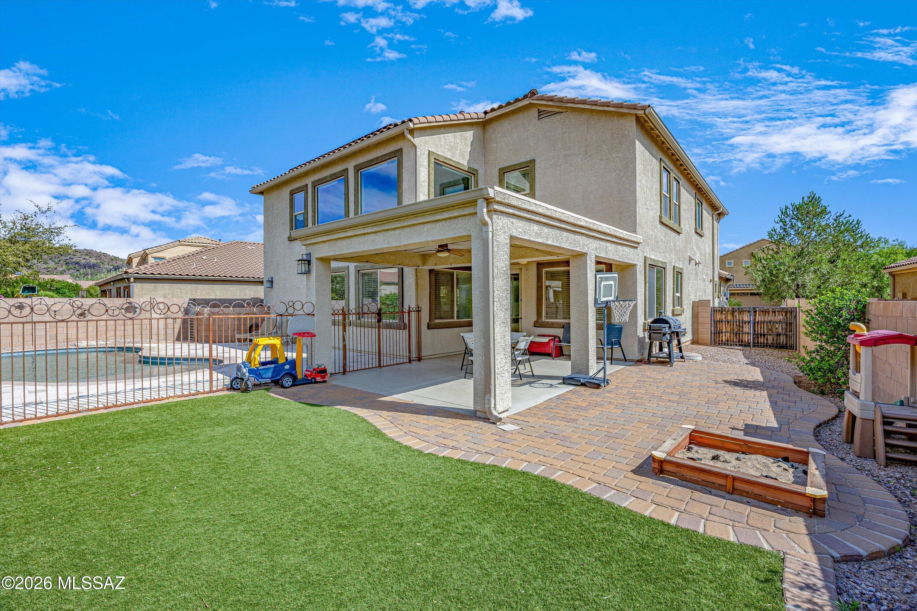 Saguaro Bloom - Residential
