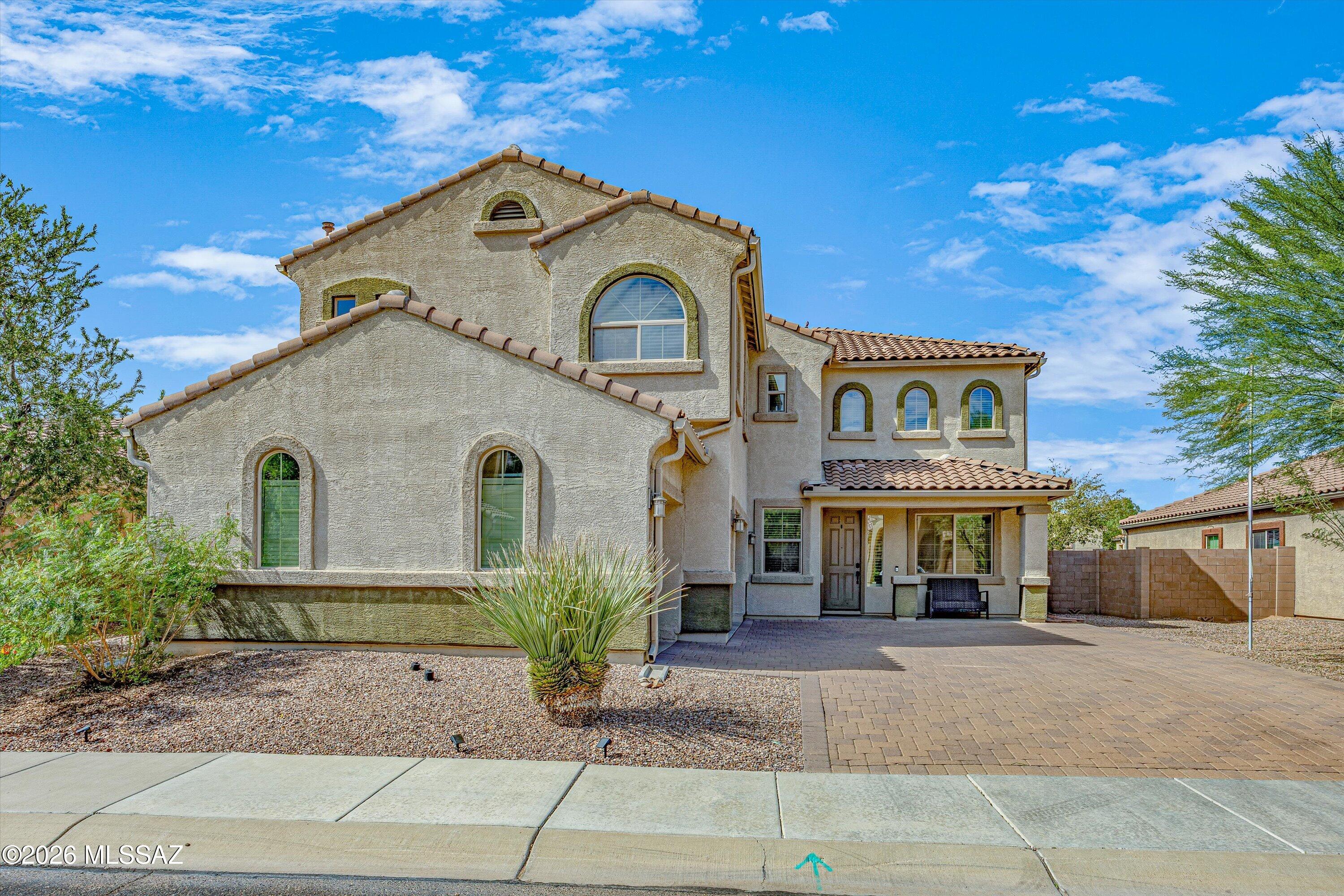 Saguaro Bloom - Residential
