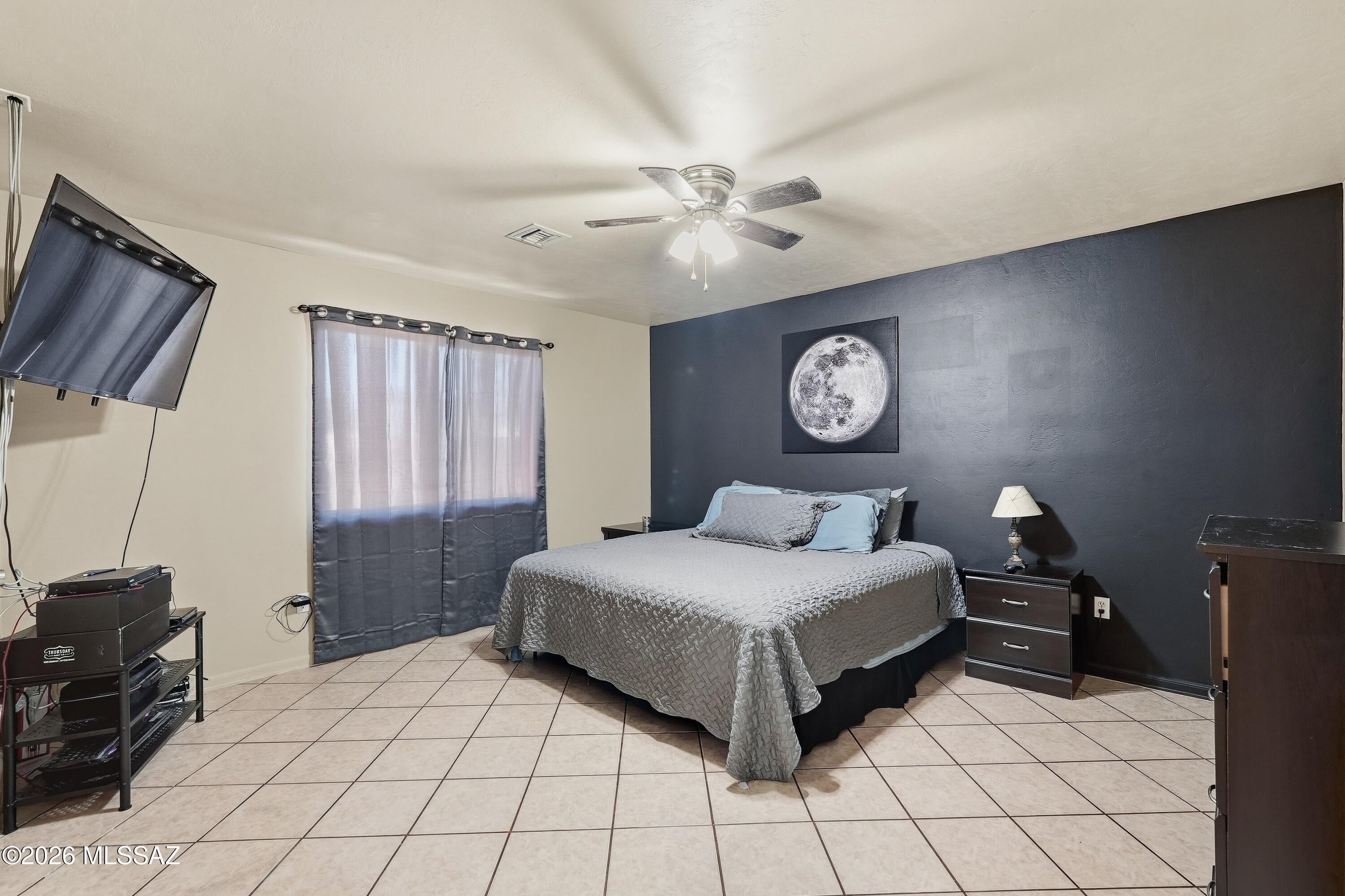 Esperanza Place (1-27) - Residential