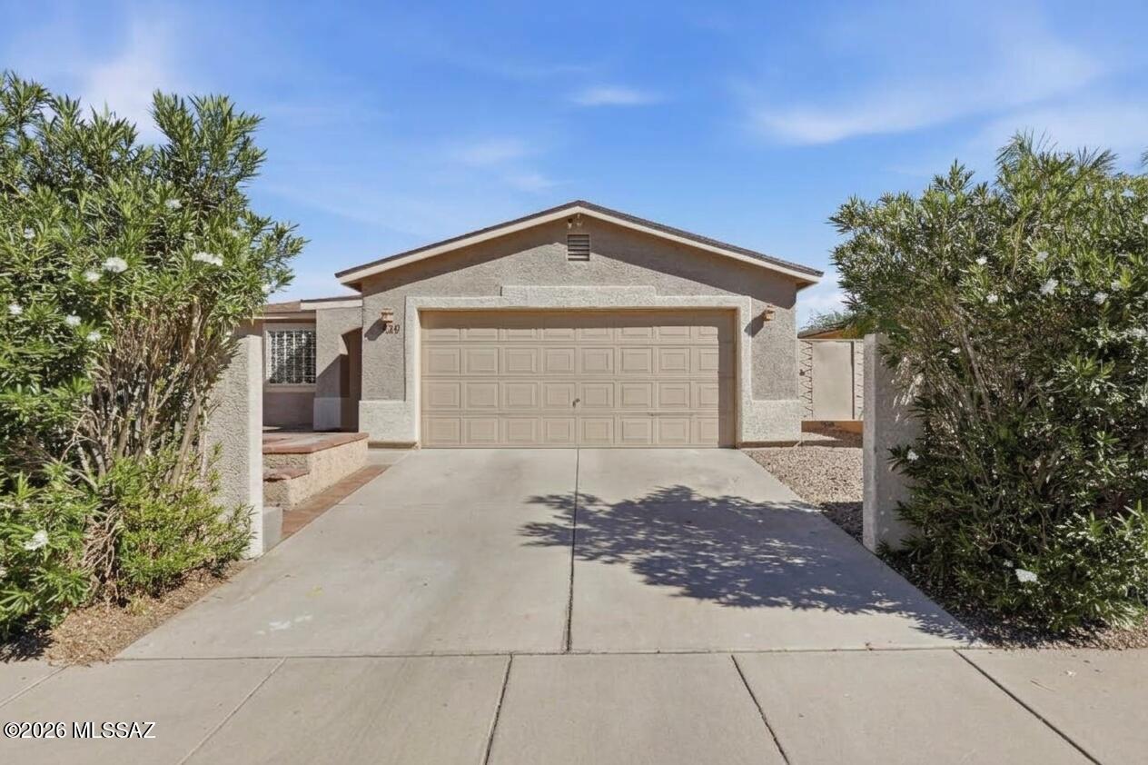 Esperanza Place (1-27) - Residential