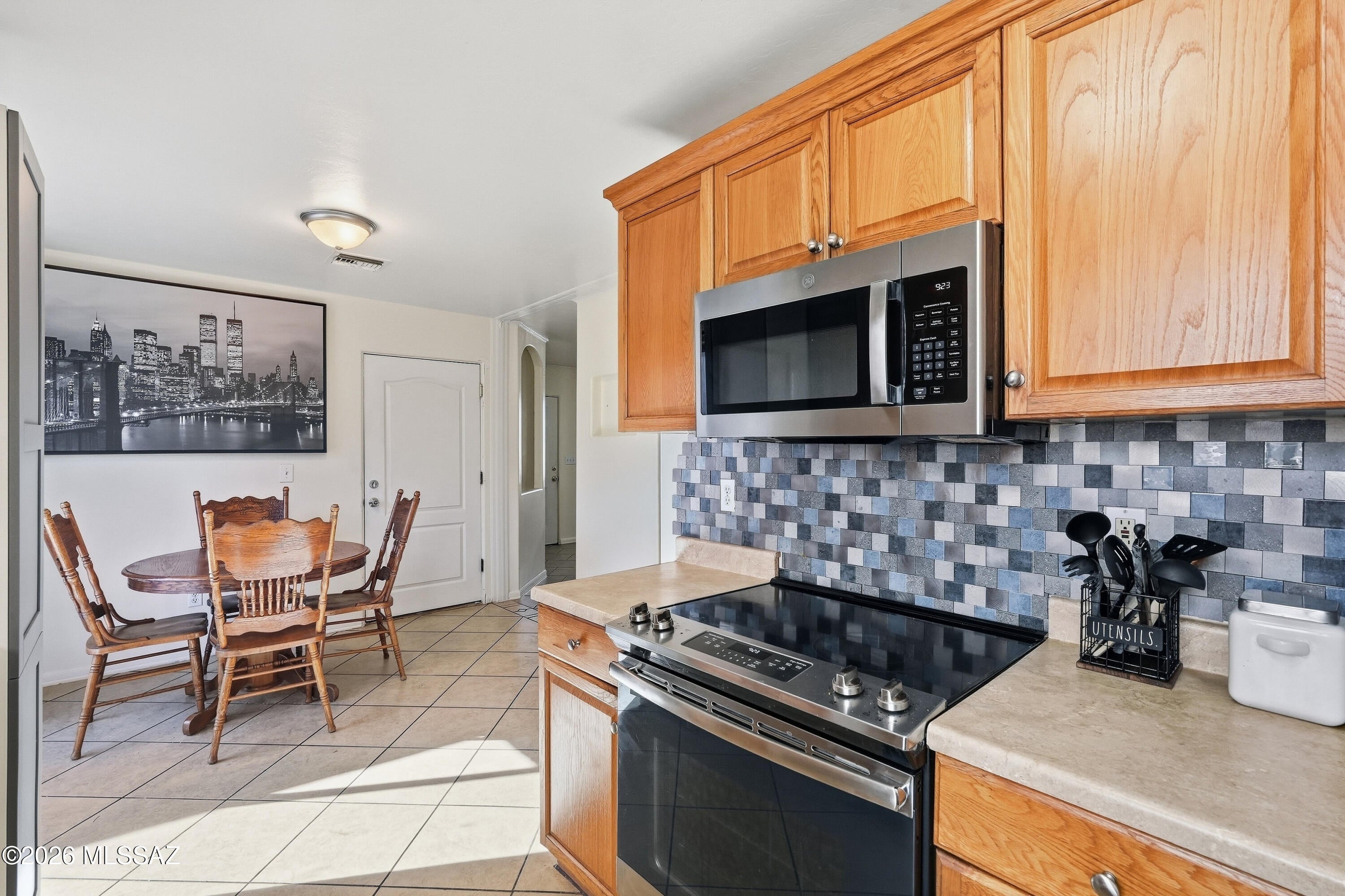 Esperanza Place (1-27) - Residential