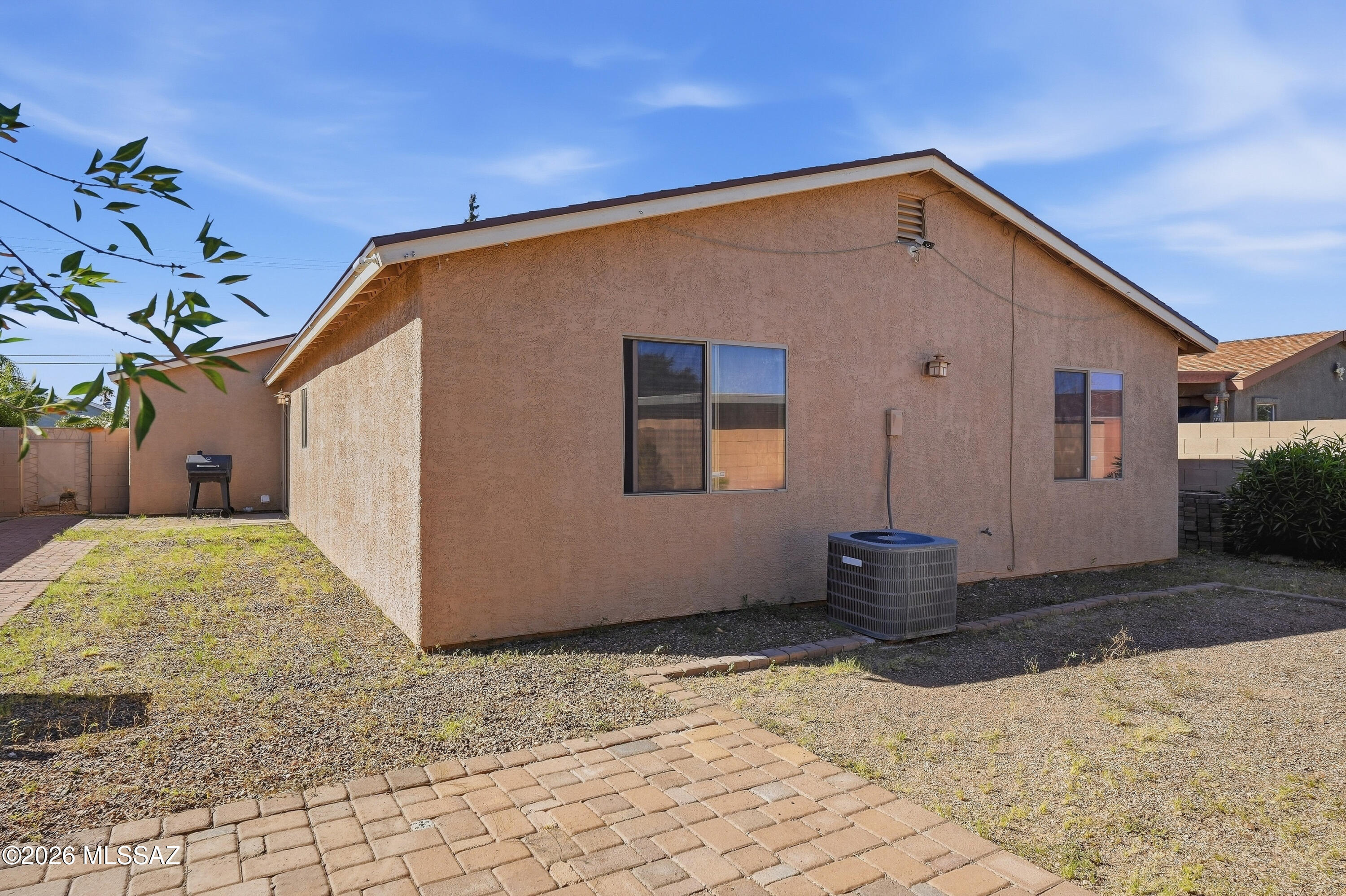 Esperanza Place (1-27) - Residential