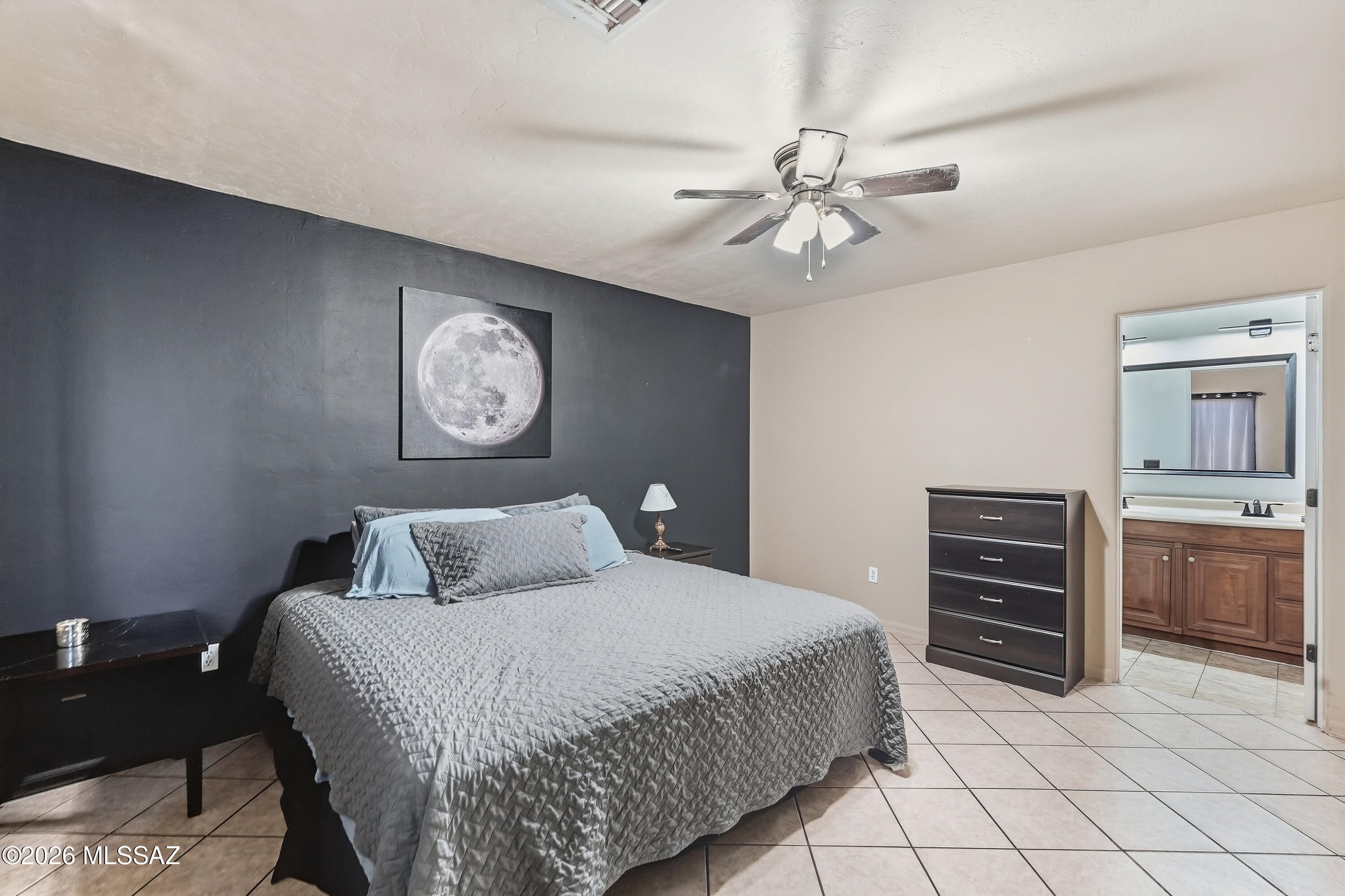 Esperanza Place (1-27) - Residential