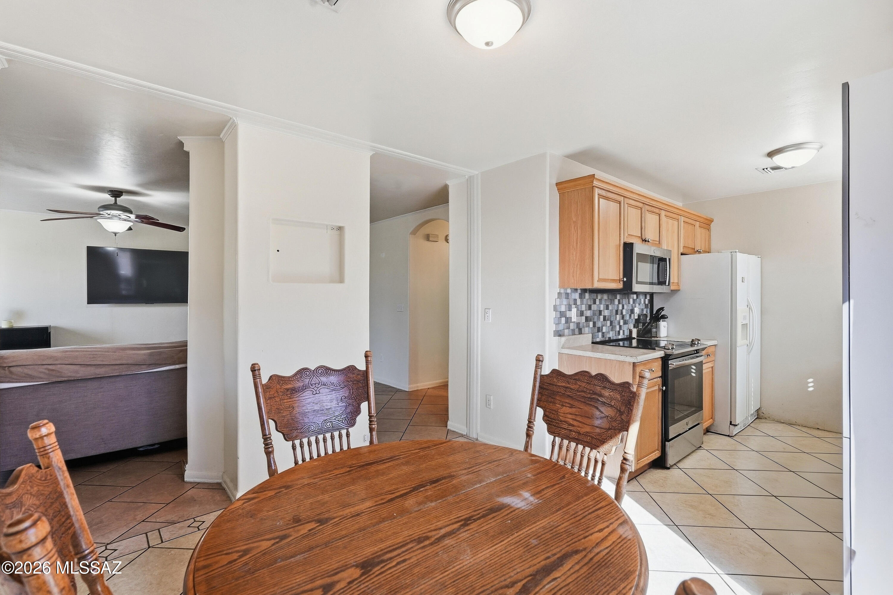 Esperanza Place (1-27) - Residential
