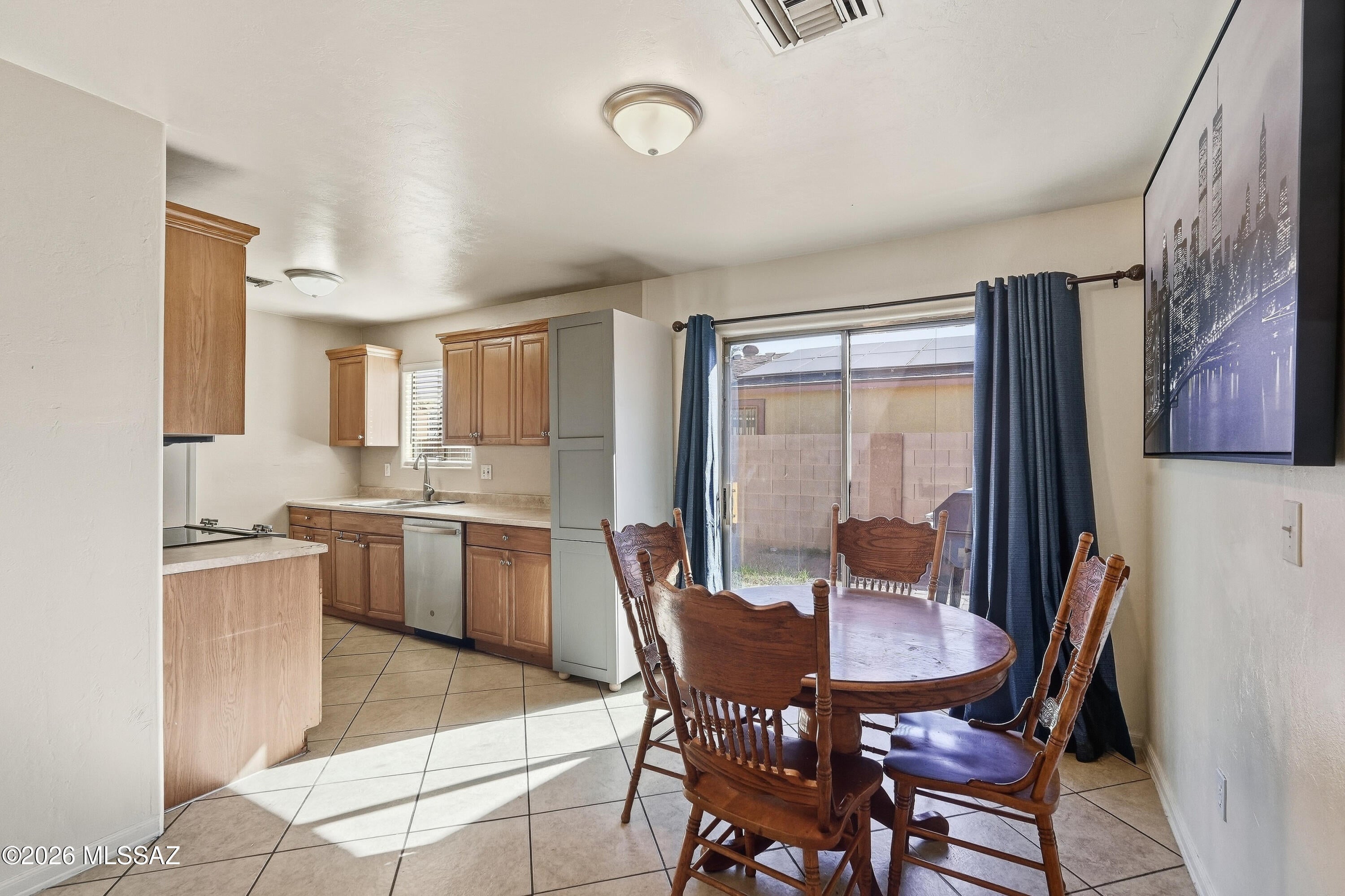 Esperanza Place (1-27) - Residential