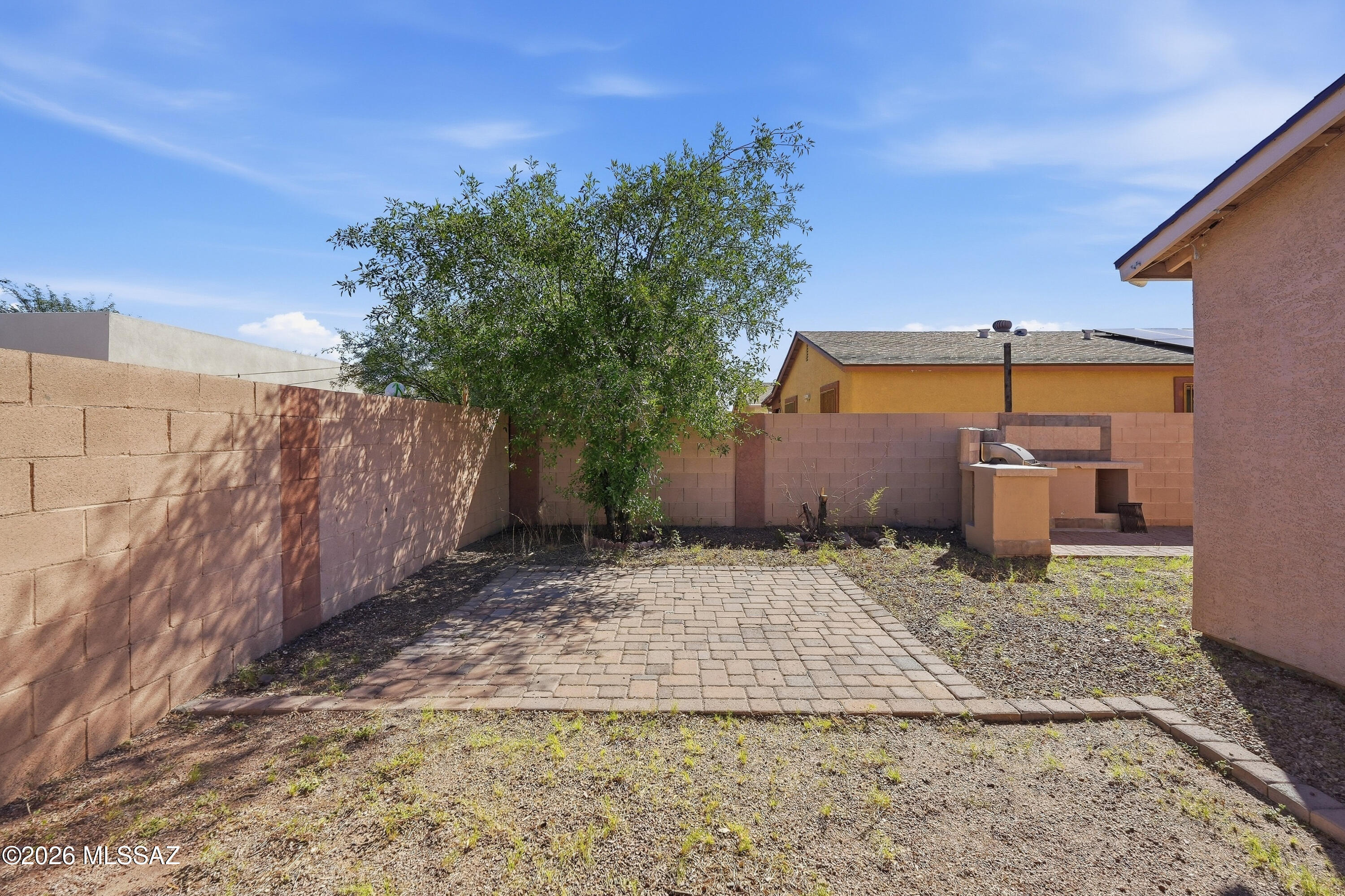 Esperanza Place (1-27) - Residential