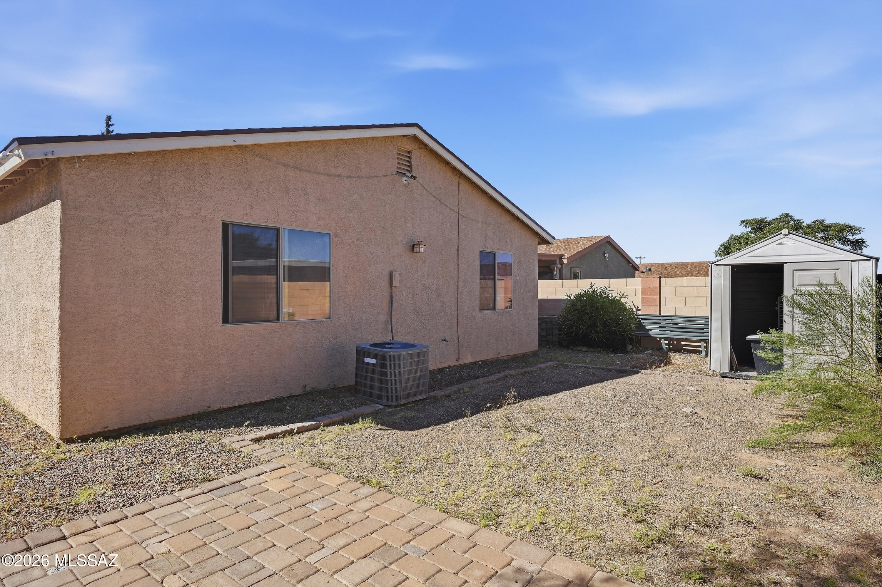 Esperanza Place (1-27) - Residential