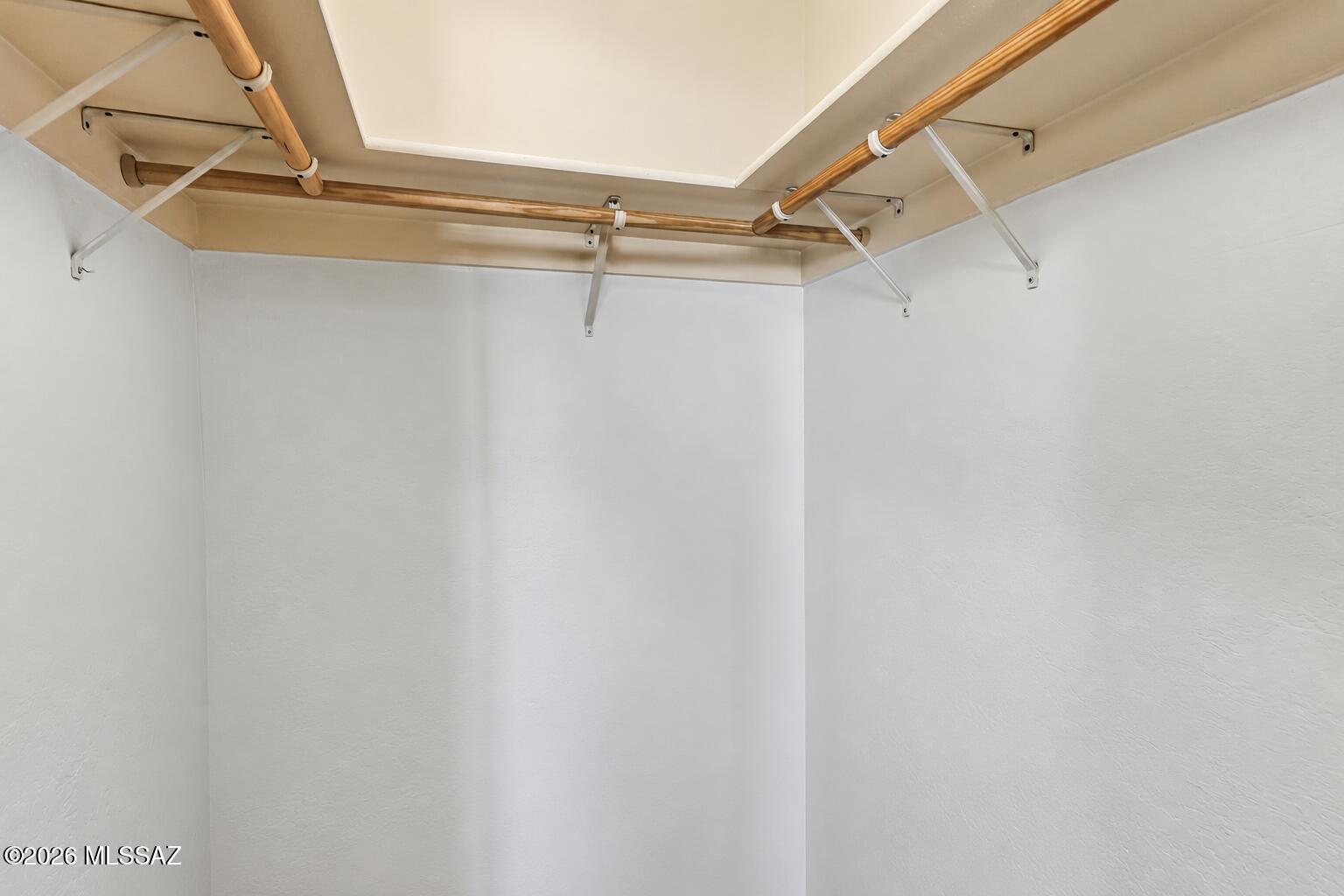 Esperanza Place (1-27) - Residential