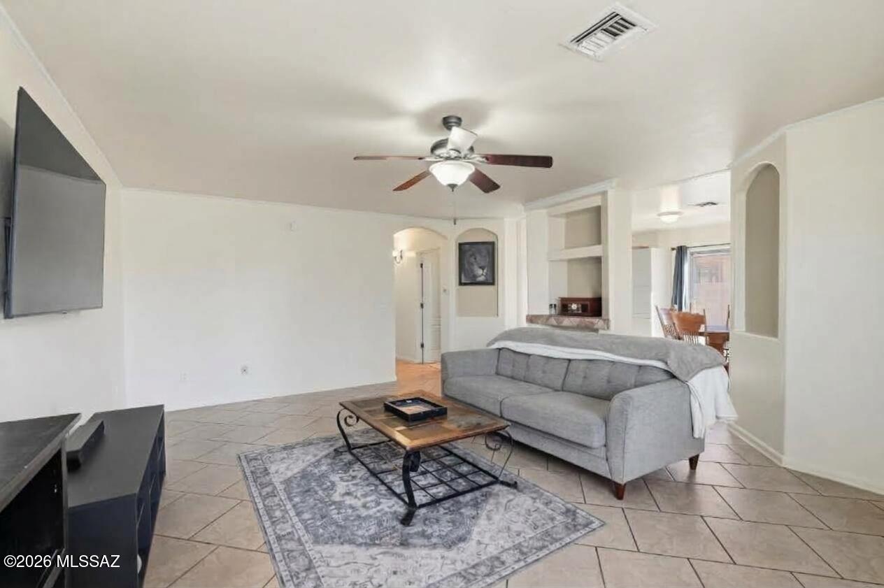 Esperanza Place (1-27) - Residential