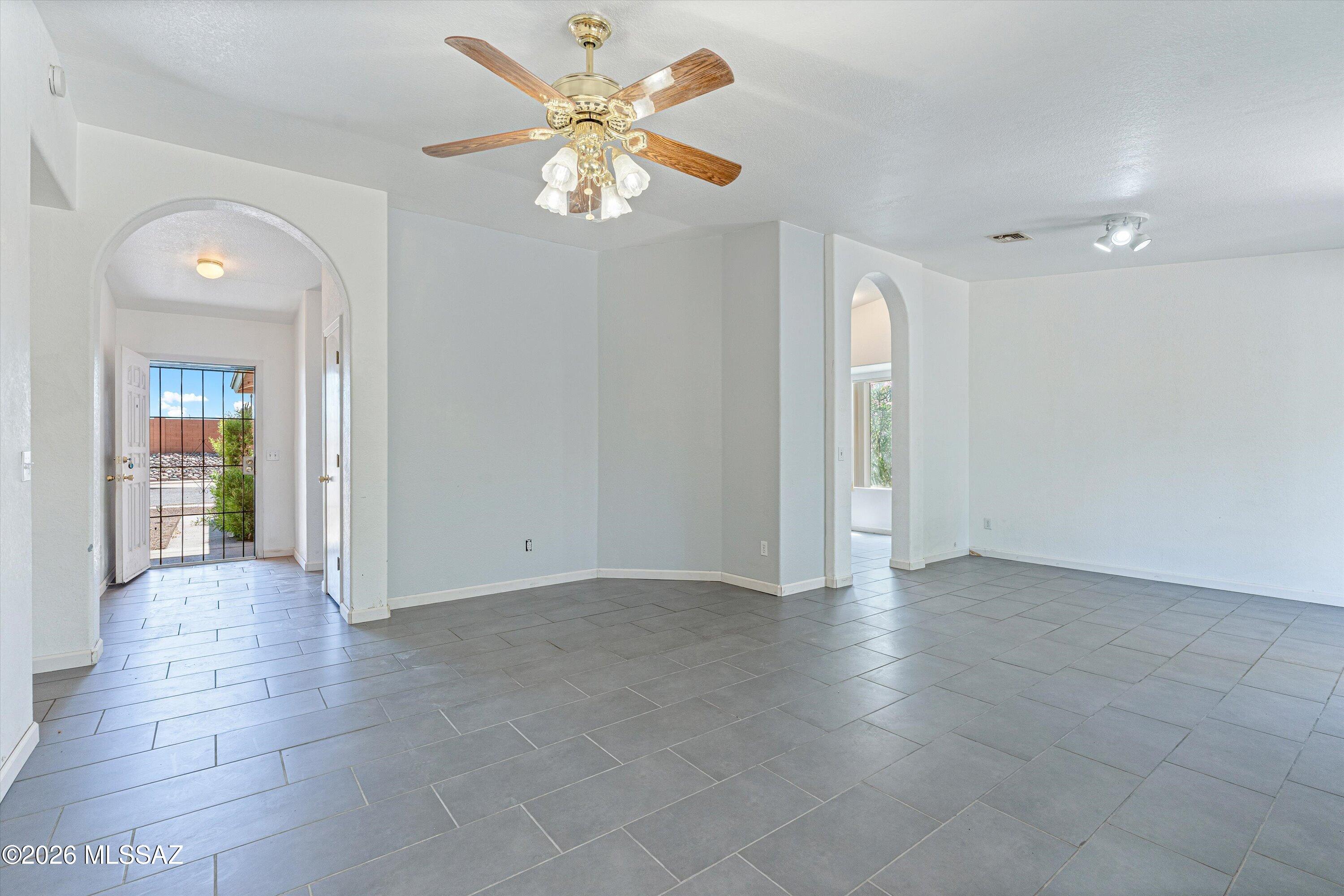 Fairway Groves (215-287) - Residential