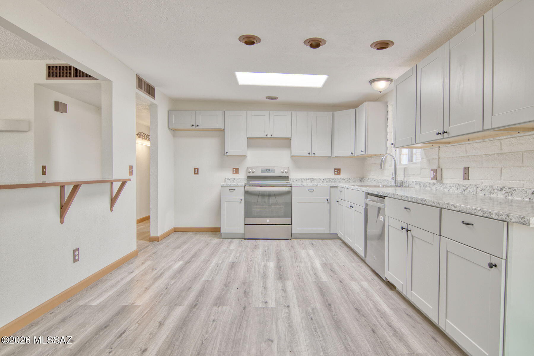 Casas Adobes Park (1-93) - Residential