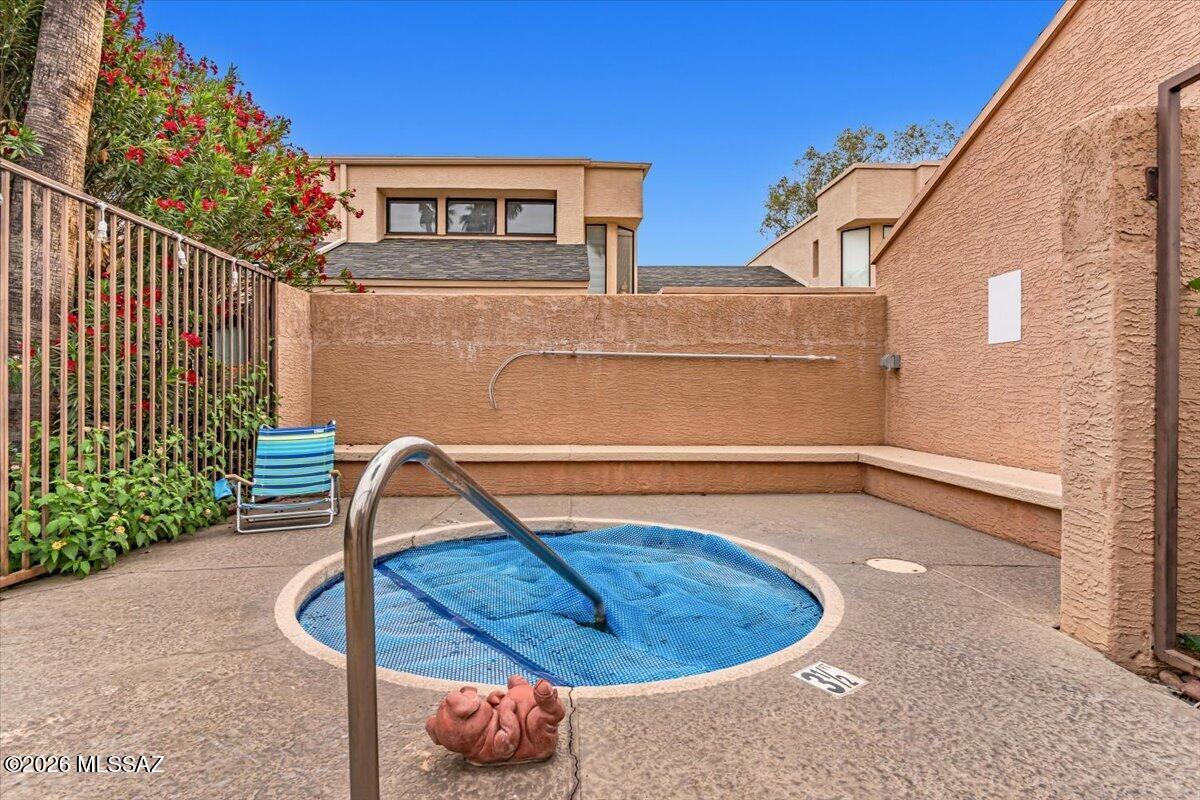 Coronado Place Condominiums II (Units 37-158) - Residential