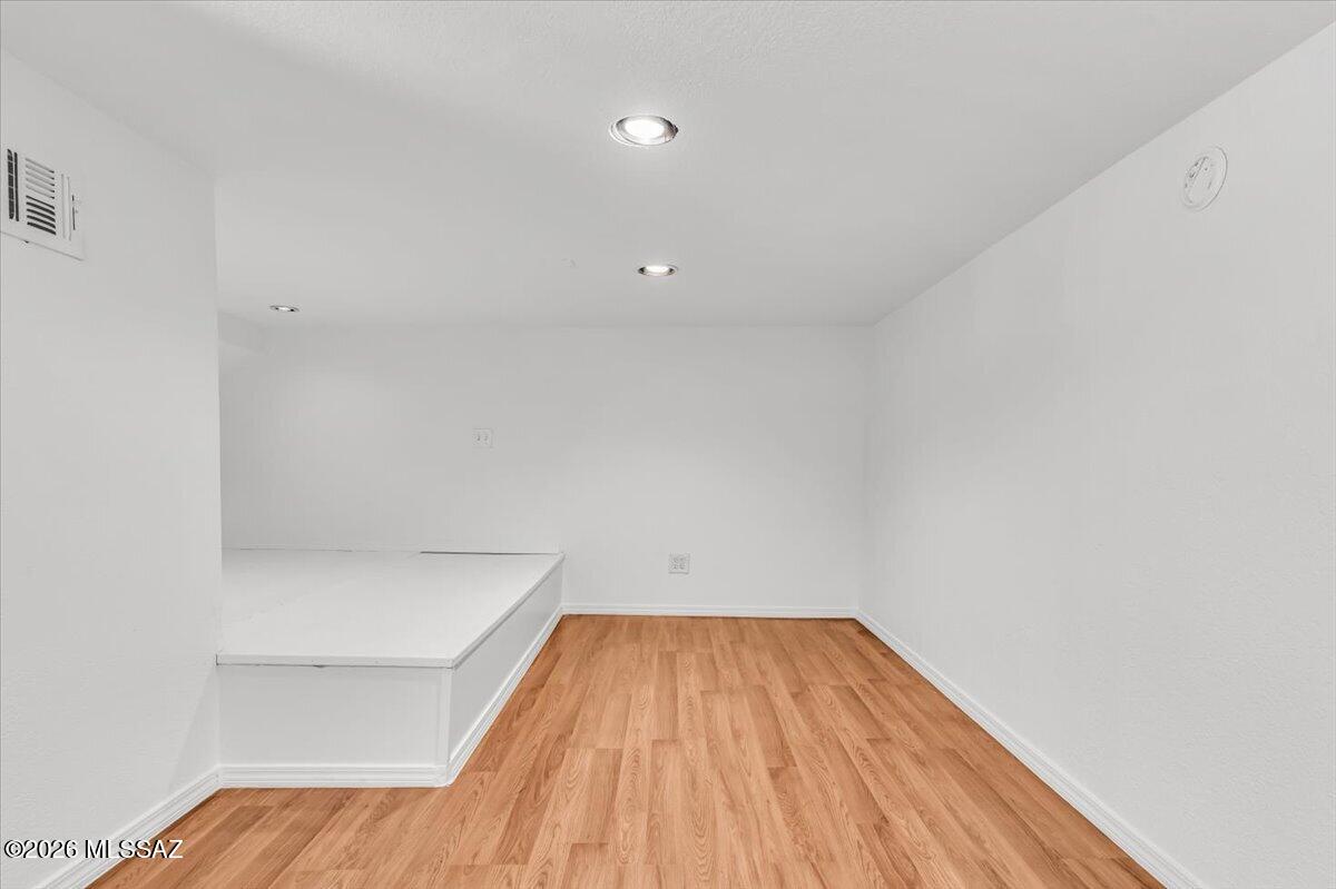 Coronado Place Condominiums II (Units 37-158) - Residential
