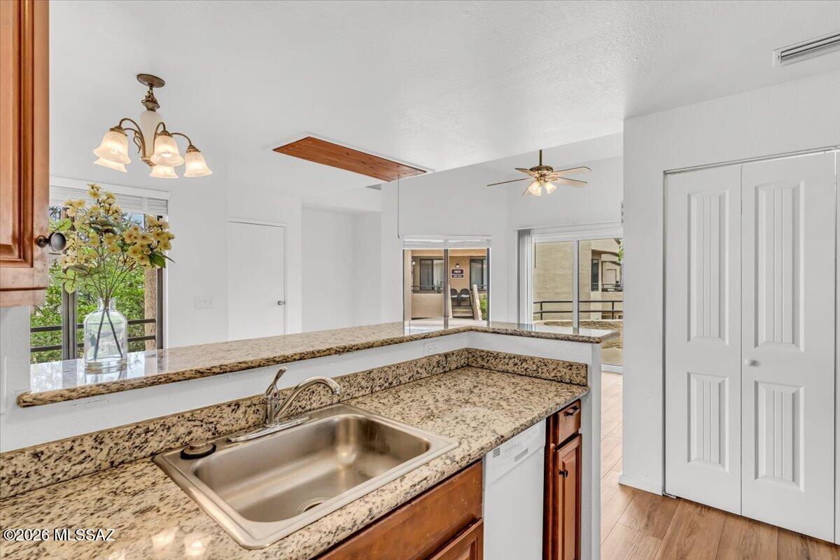 Coronado Place Condominiums II (Units 37-158) - Residential