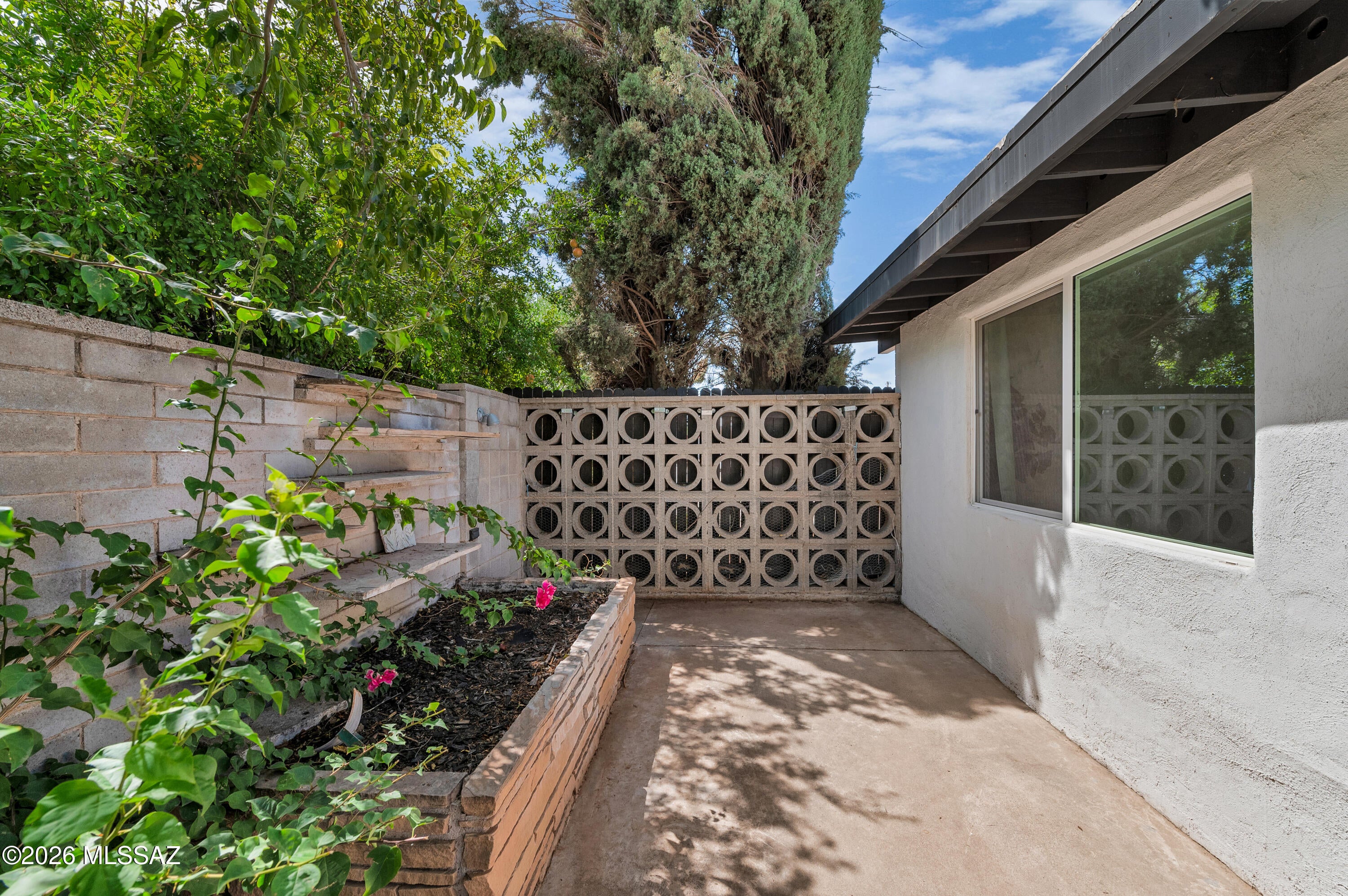Carlos Terrace - Residential