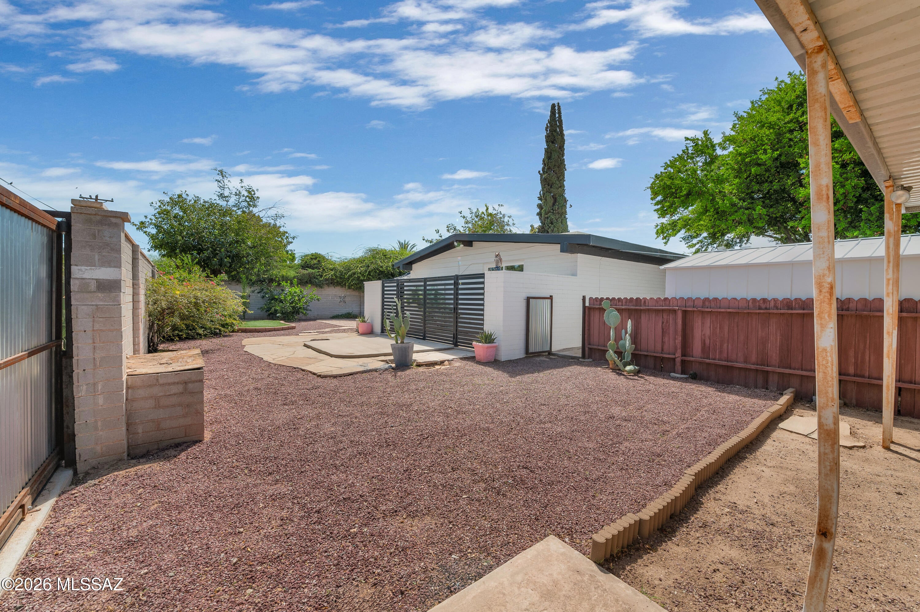 Carlos Terrace - Residential