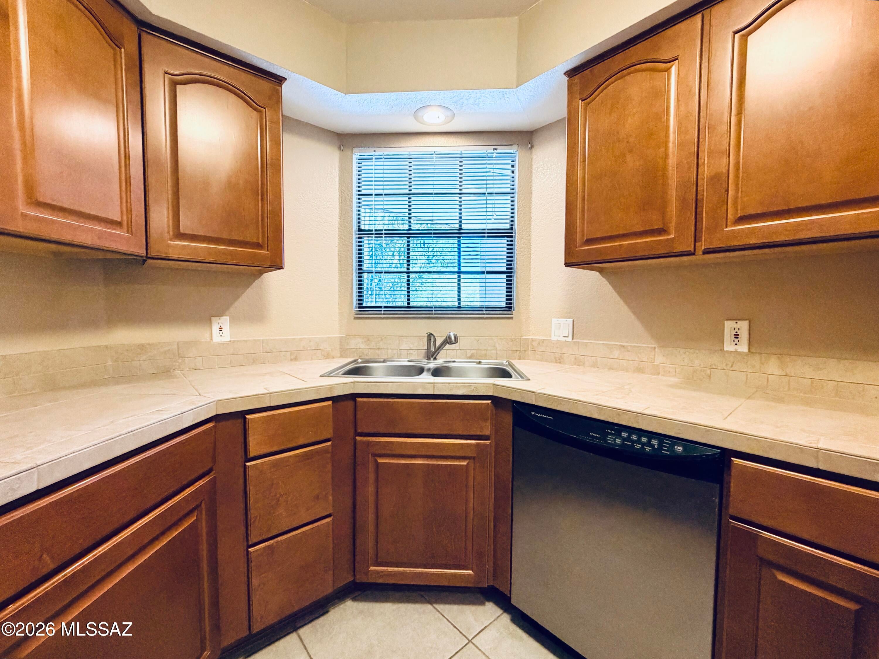 Tierra Catalina Condominium (1-120) - Residential Lease