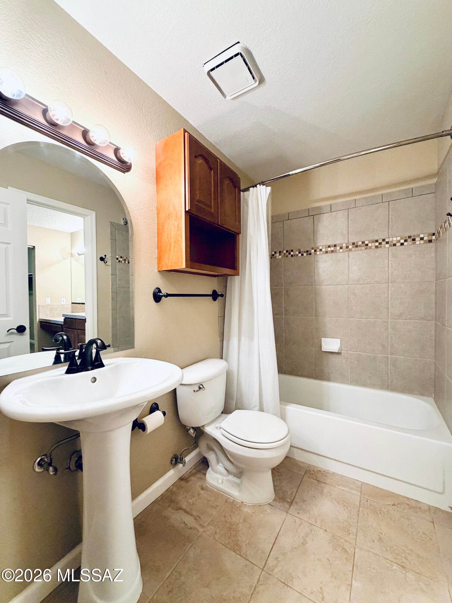 Tierra Catalina Condominium (1-120) - Residential Lease