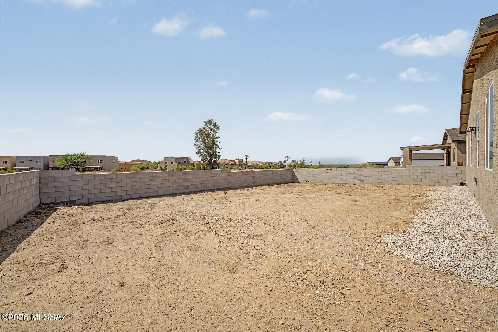 New Tucson Unit NO. 4 (1-203) - Residential