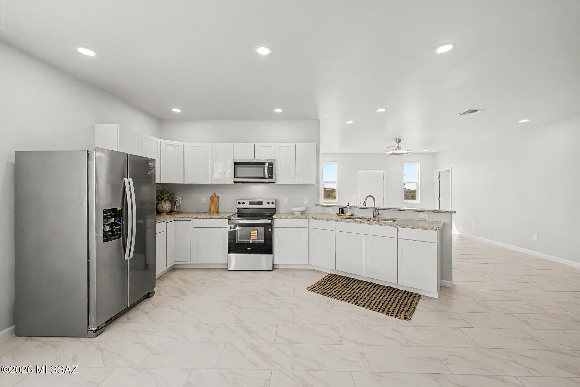 New Tucson Unit NO. 4 (1-203) - Residential