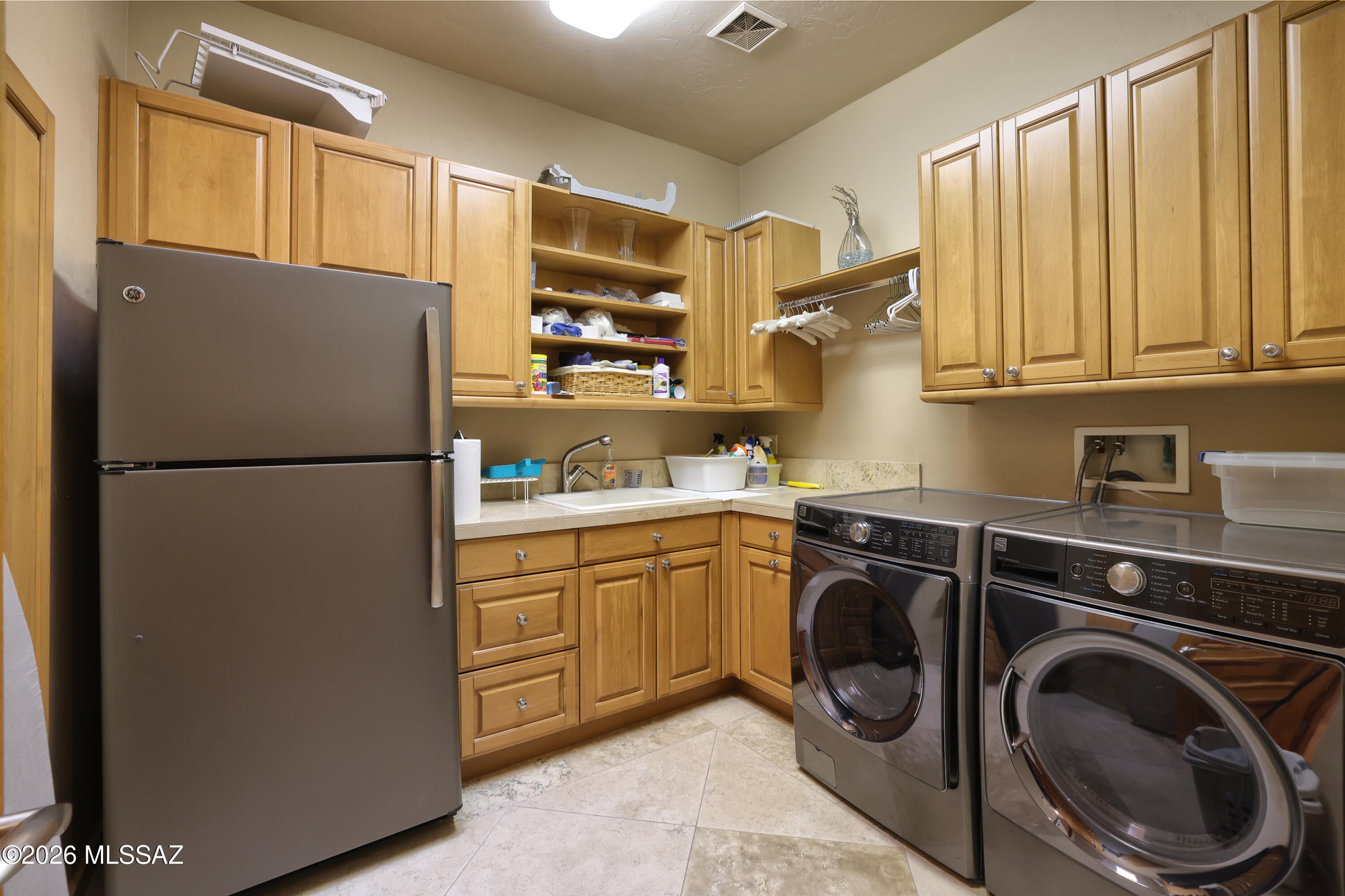Sabino Mountain (1-290) - Residential