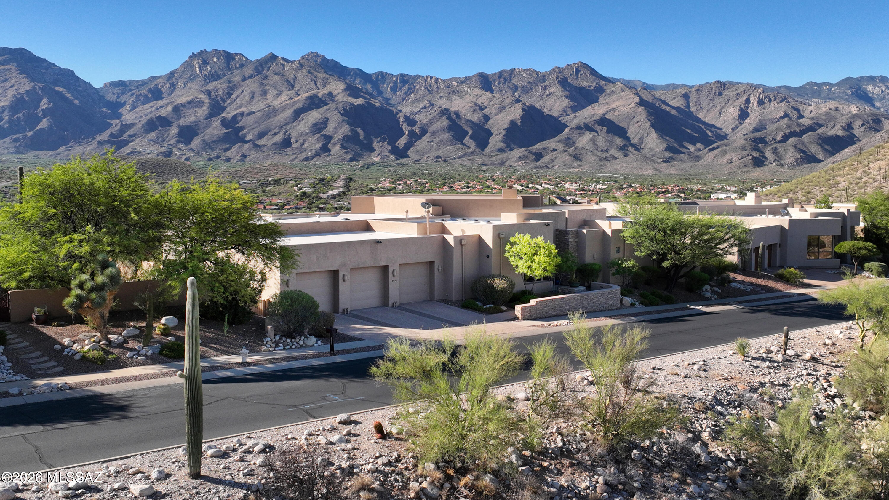 Sabino Mountain (1-290) - Residential
