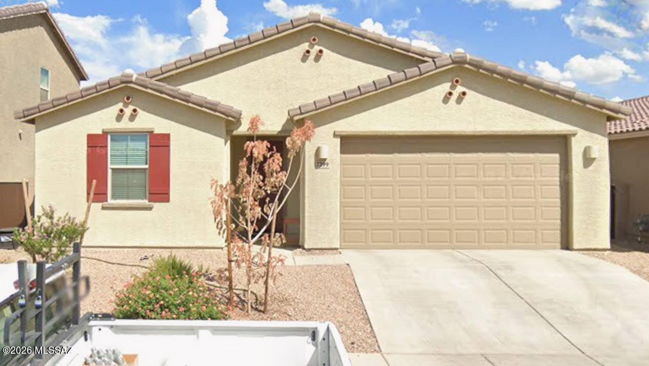 Beautiful 3 Bedroom, 2 Bath house in southeast Tucson. Located in the desirable Vail School District. AC cooling plus ceiling fans. Ceramic tile flooring throughout. The open kitchen is fully equipped with refrigerator, gas stove, dishwasher, microwave, and breakfast bar. The bathroom in the primary bedroom has a step-in shower. A covered patio with storage leads into a walled backyard. Washer and gas dryer hookups. Located just a quick hop to a neighborhood park and a quick walk to The Loop cycling/walking path. Access to 2 community pools, rec area, and pickleball courts available.

Tenant pays all utilities.
Sorry, no pets allowed.