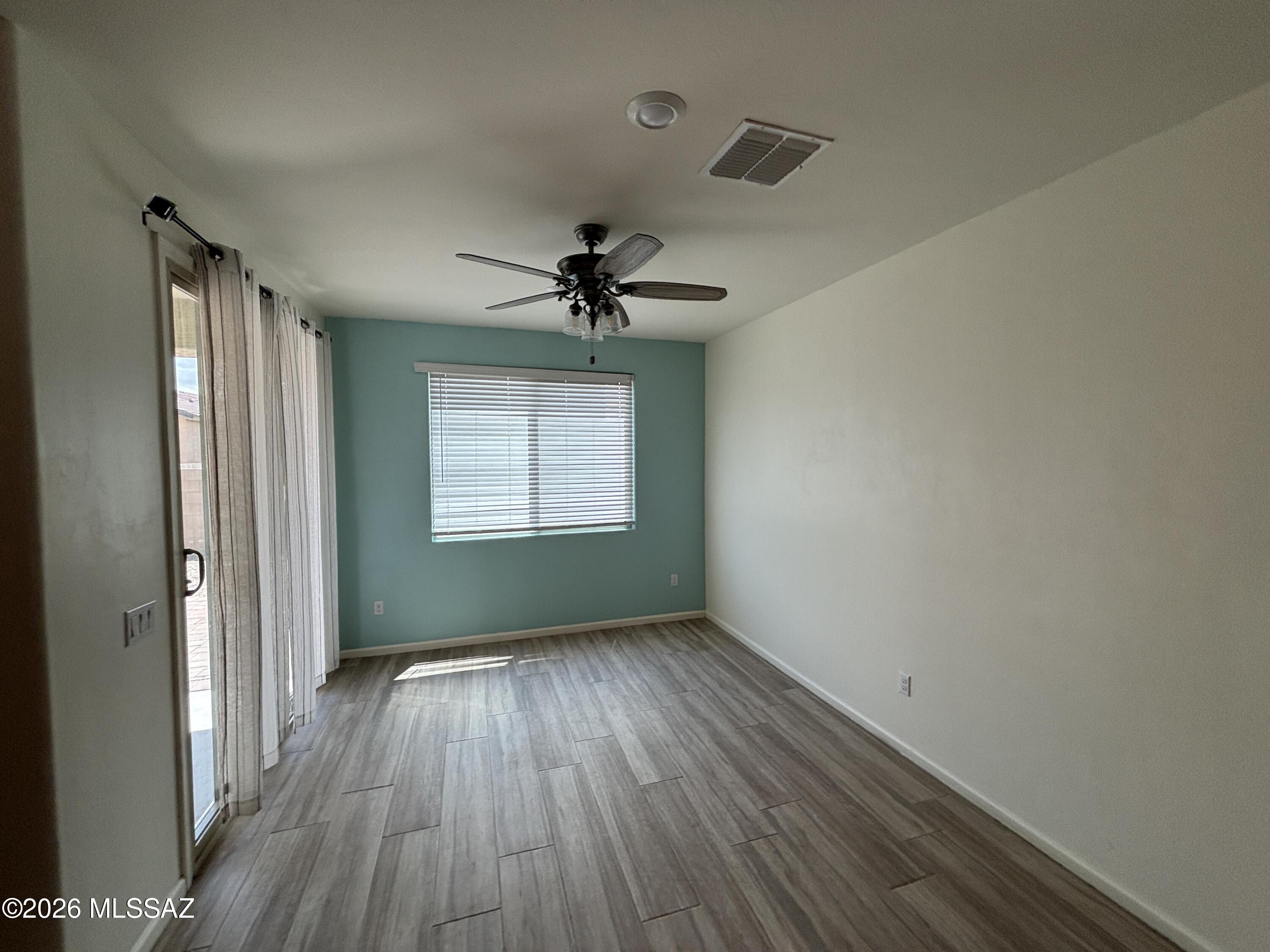 La Estancia De Tucson (1-330) - Residential Lease