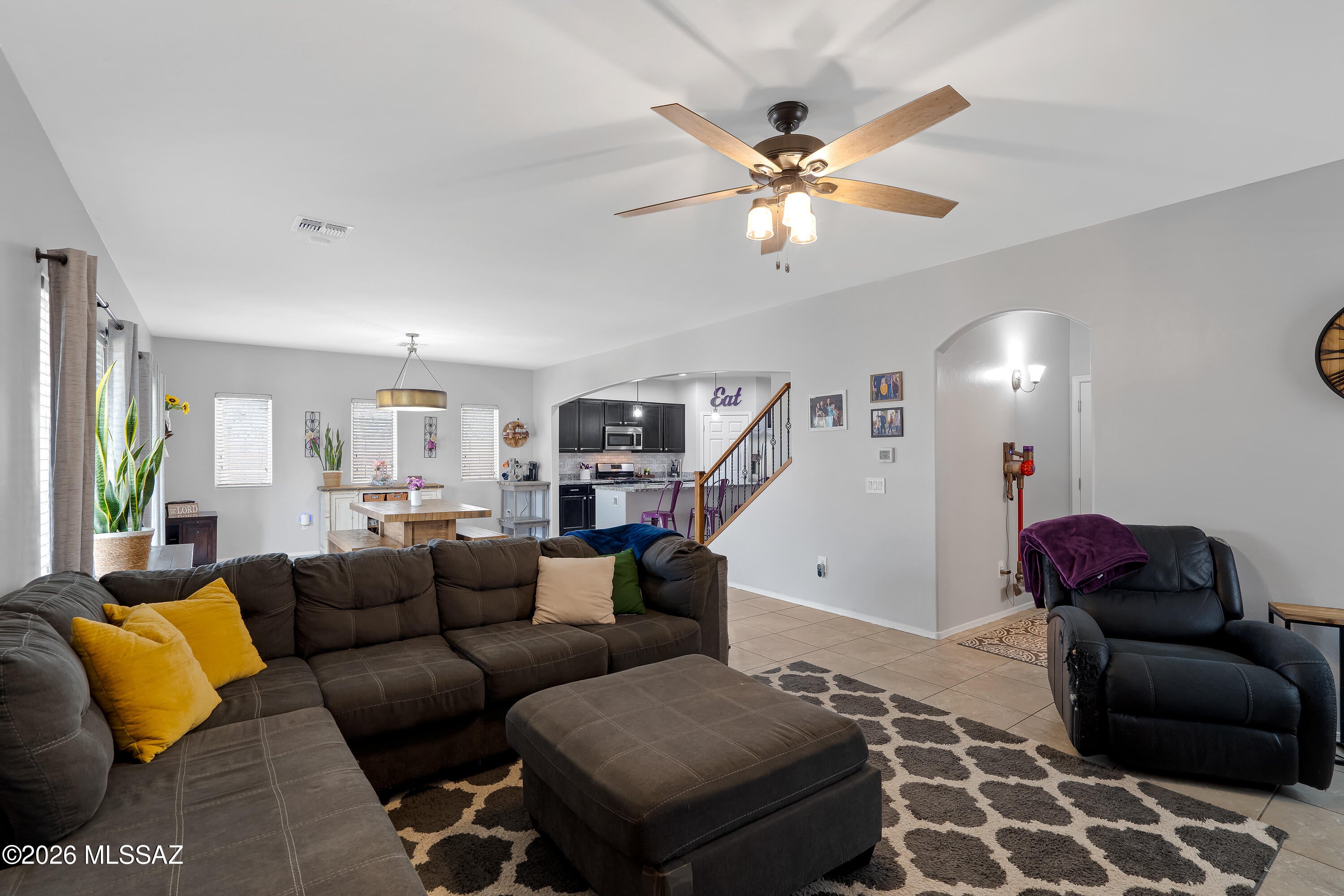 Vista Del Lago Norte SQ20140780198 - Residential