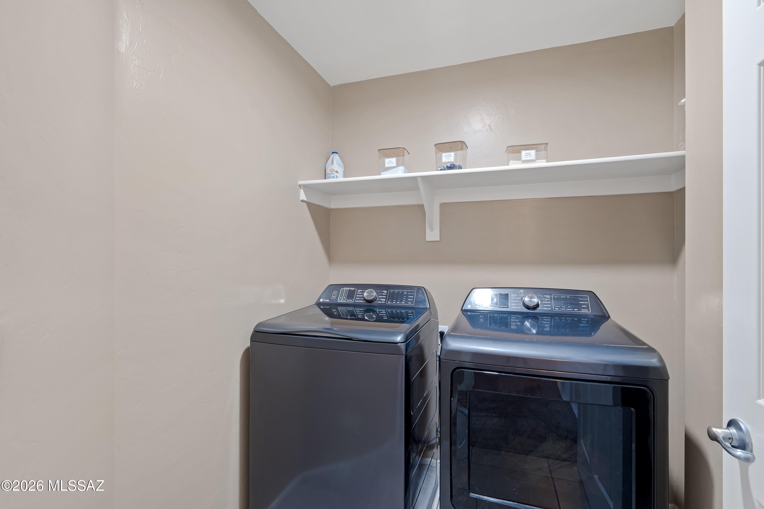 Vista Del Lago Norte SQ20140780198 - Residential