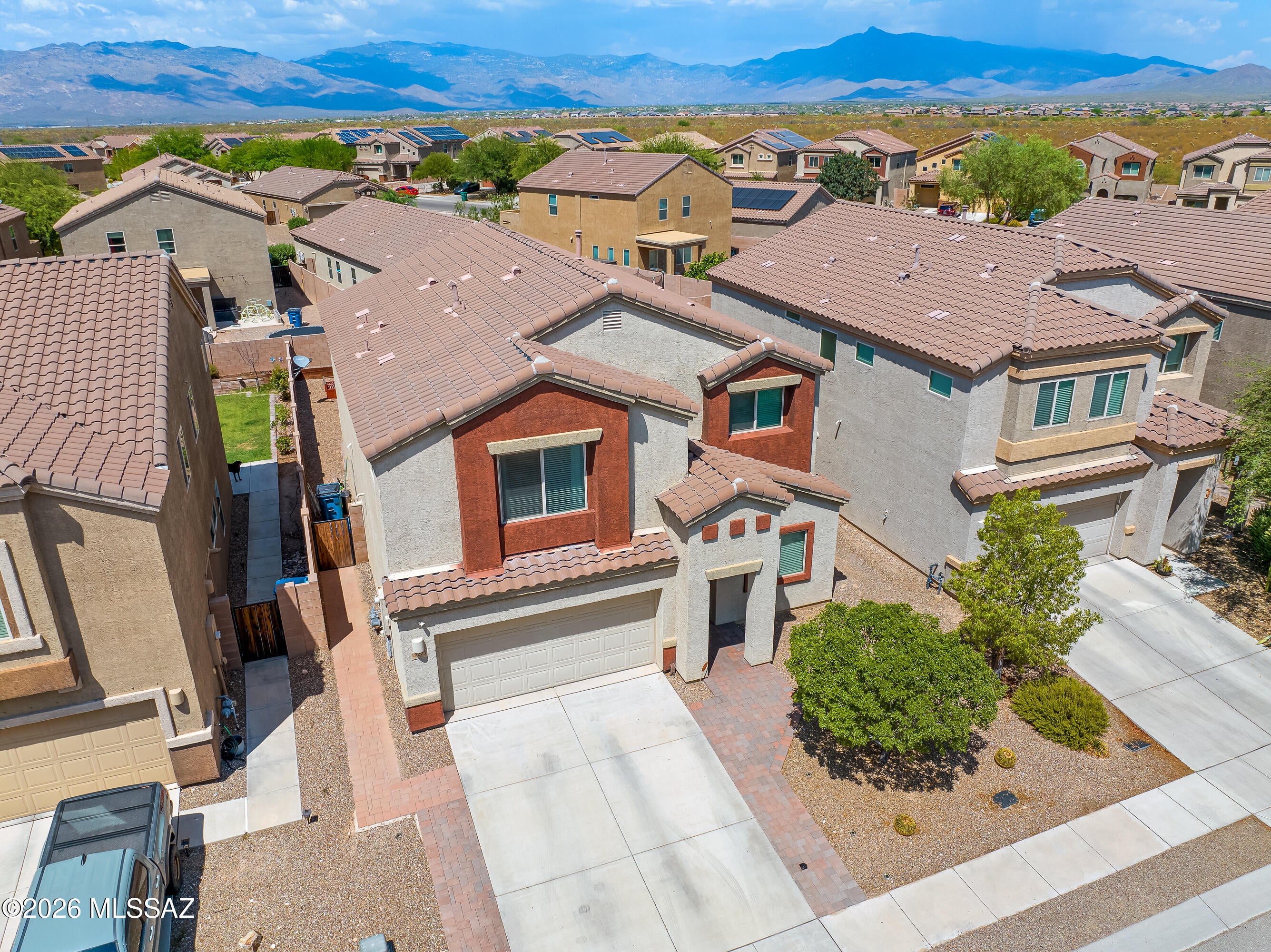 Vista Del Lago Norte SQ20140780198 - Residential