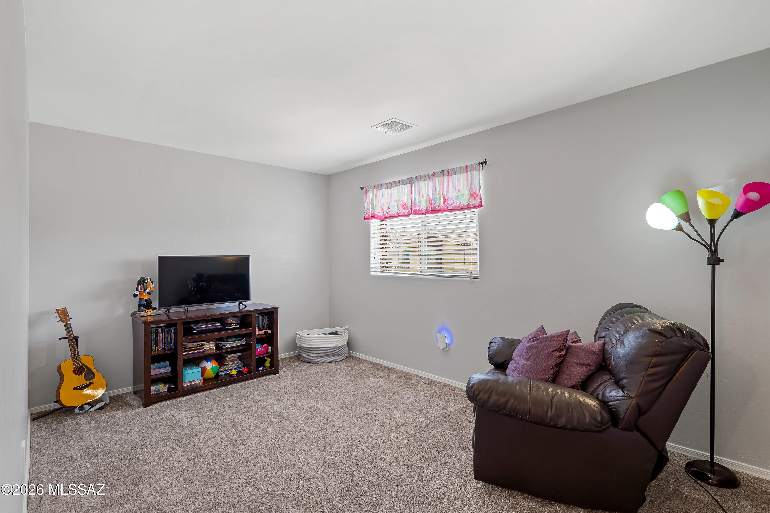 Vista Del Lago Norte SQ20140780198 - Residential