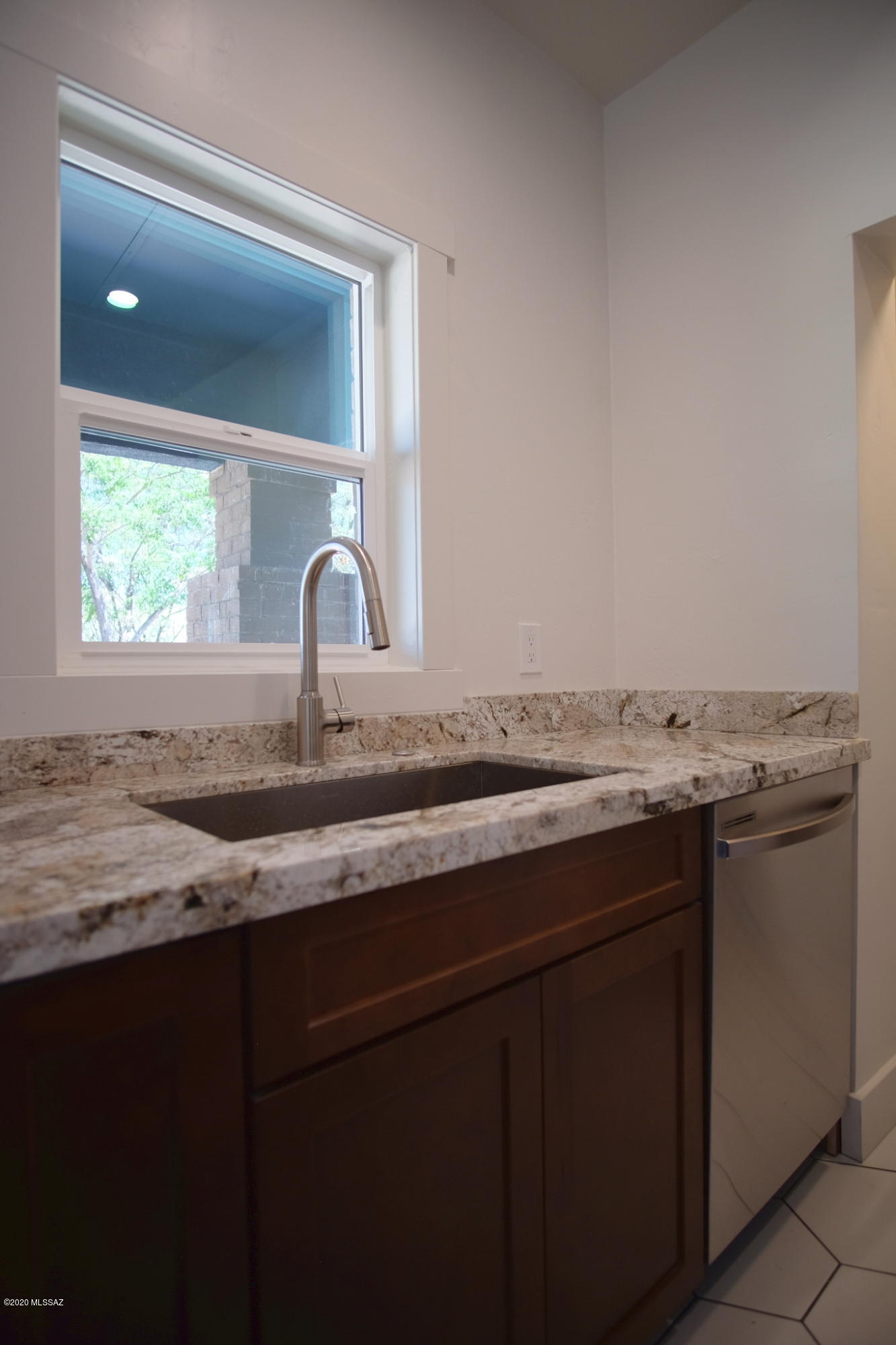 Cottonwood Manor Resub - Residential Lease