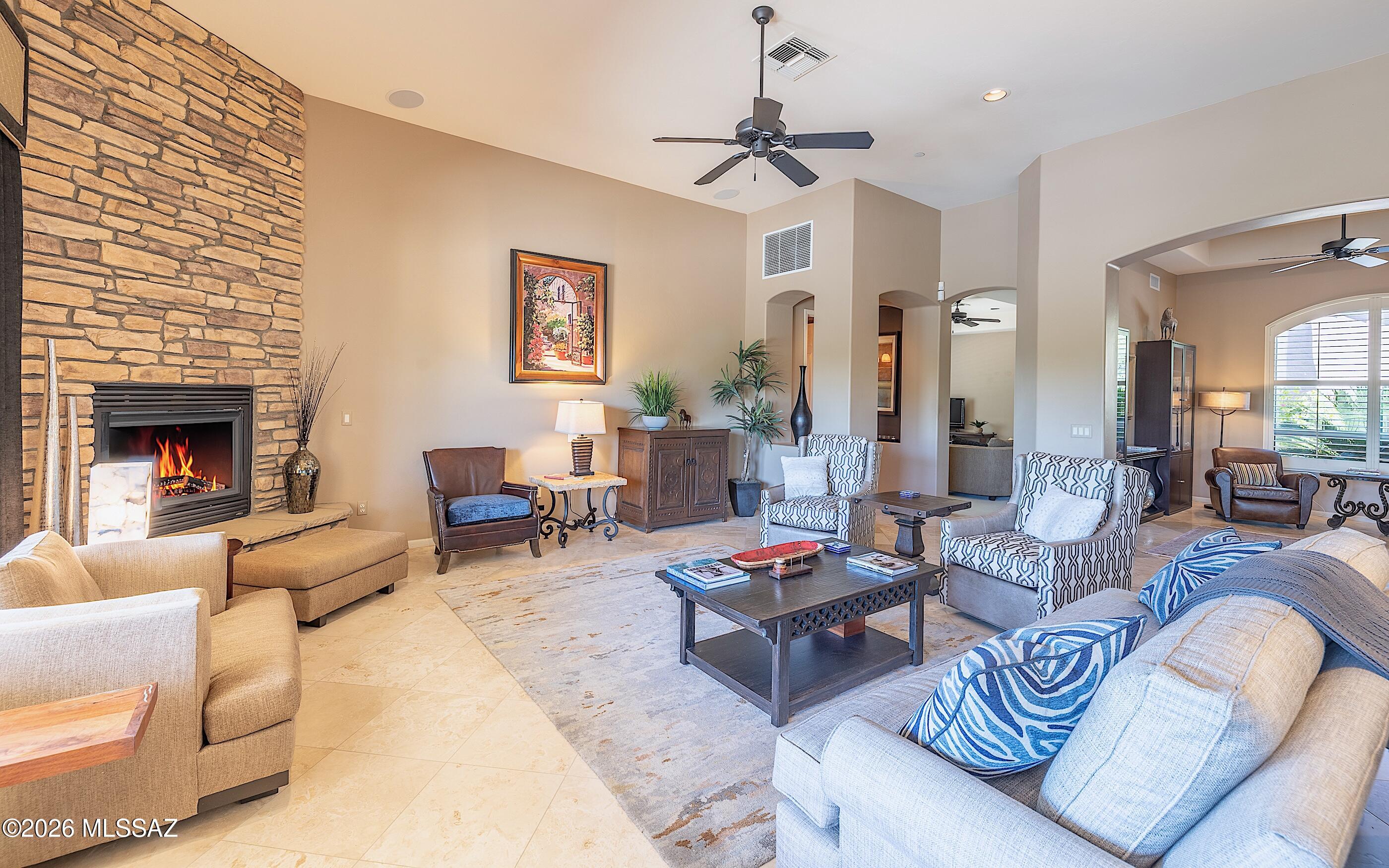 Dos Lagos at Dove Mountain (1-91) - Residential