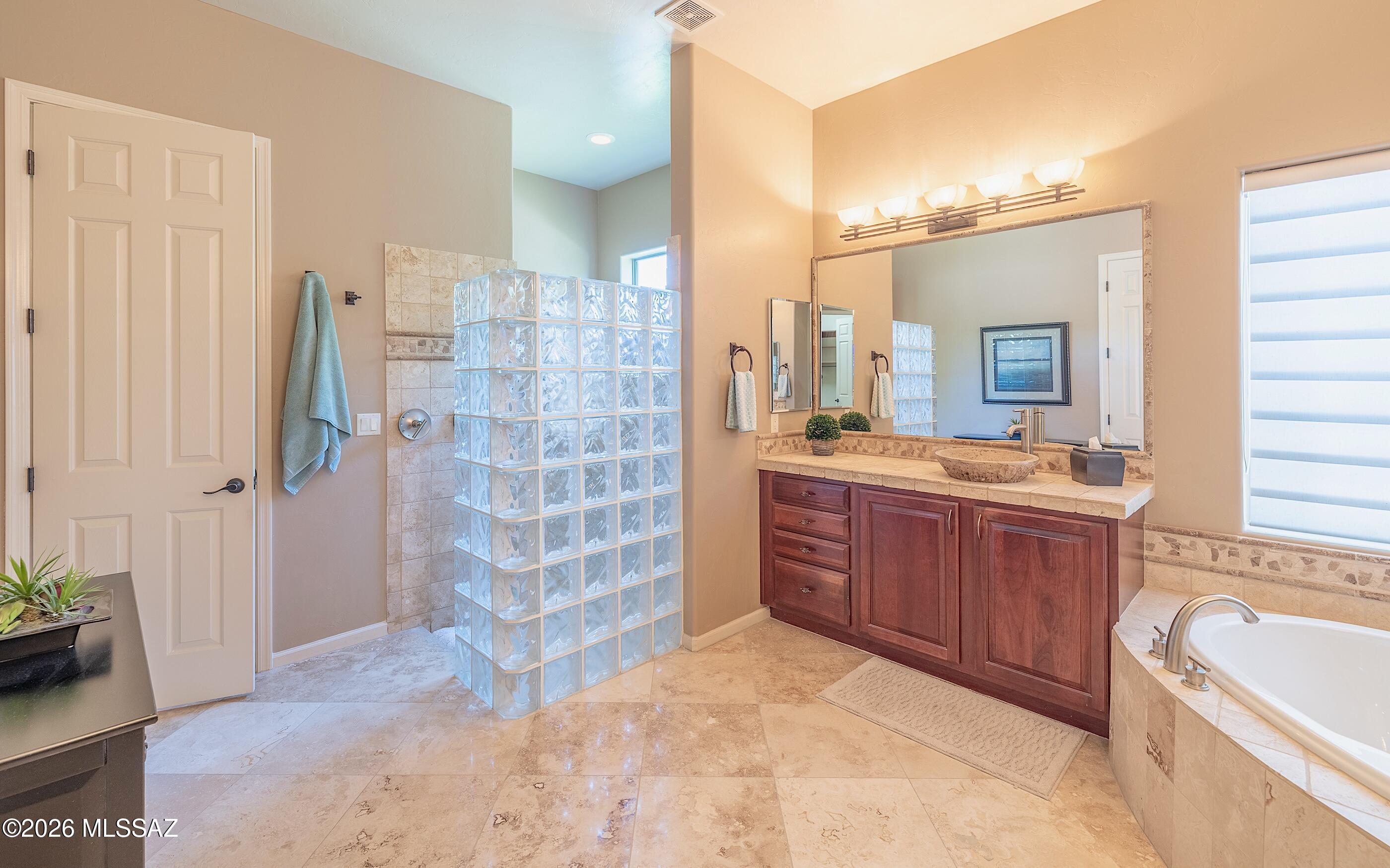 Dos Lagos at Dove Mountain (1-91) - Residential