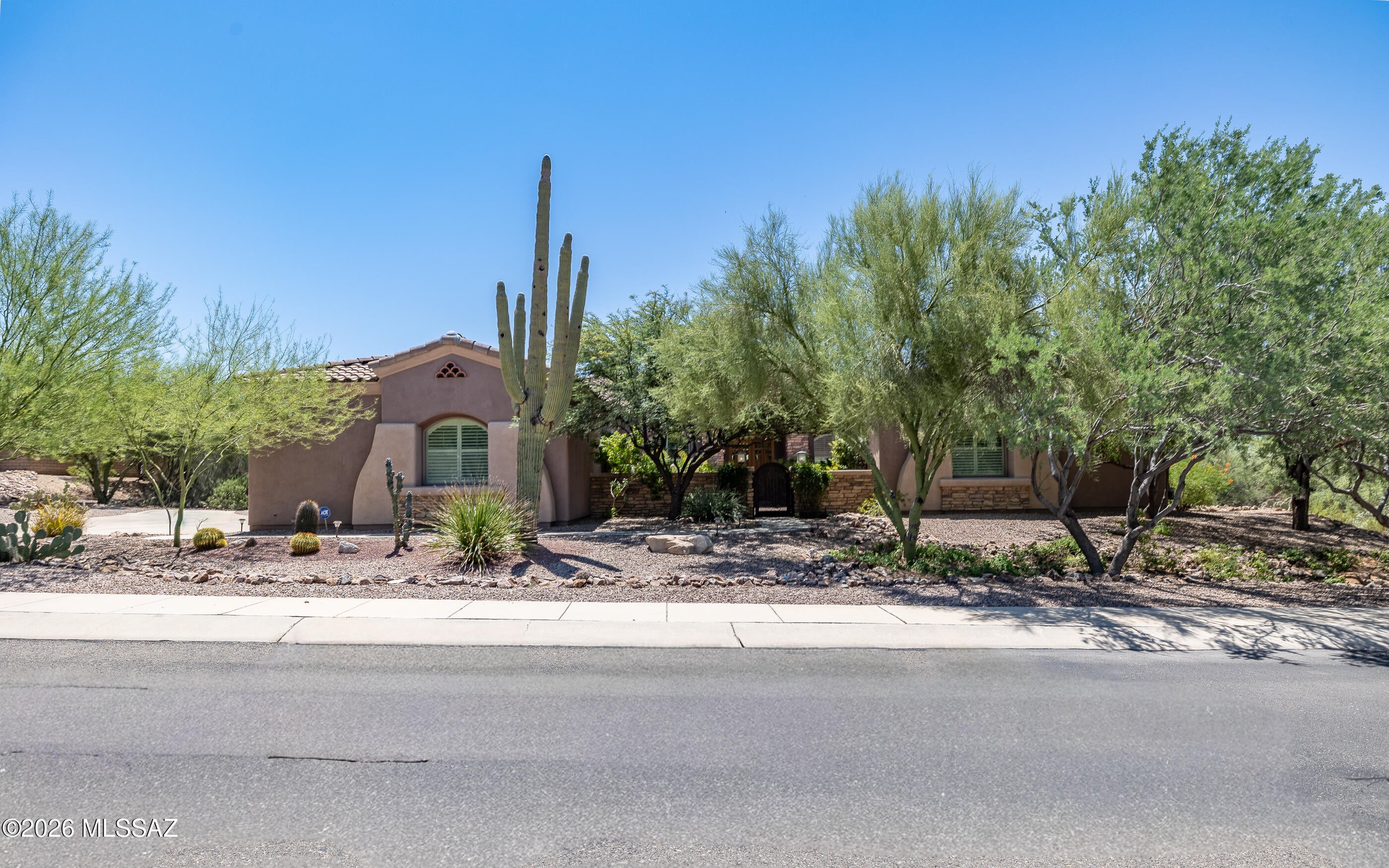 Dos Lagos at Dove Mountain (1-91) - Residential