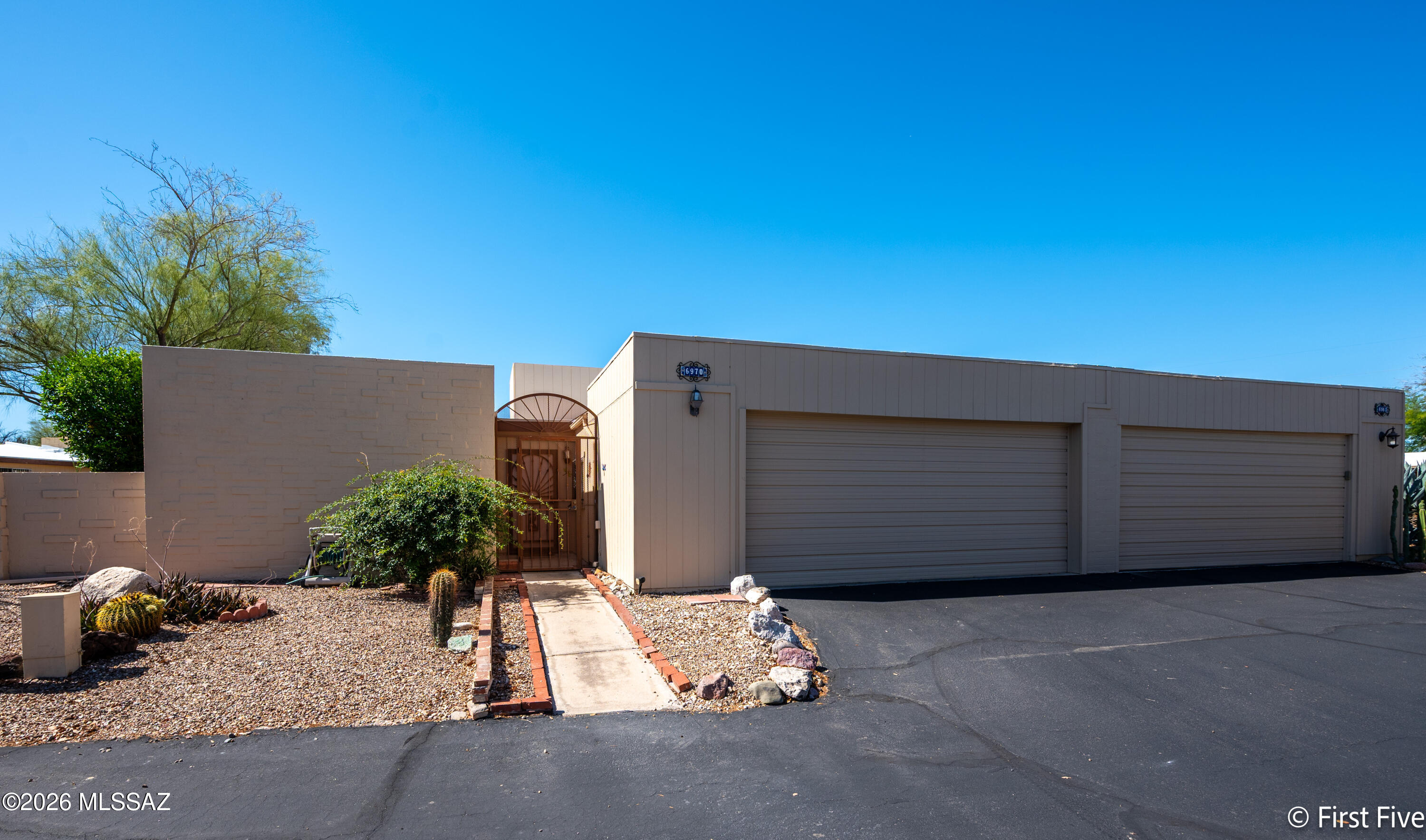 Pantano Townhomes (1-118) - Residential Lease