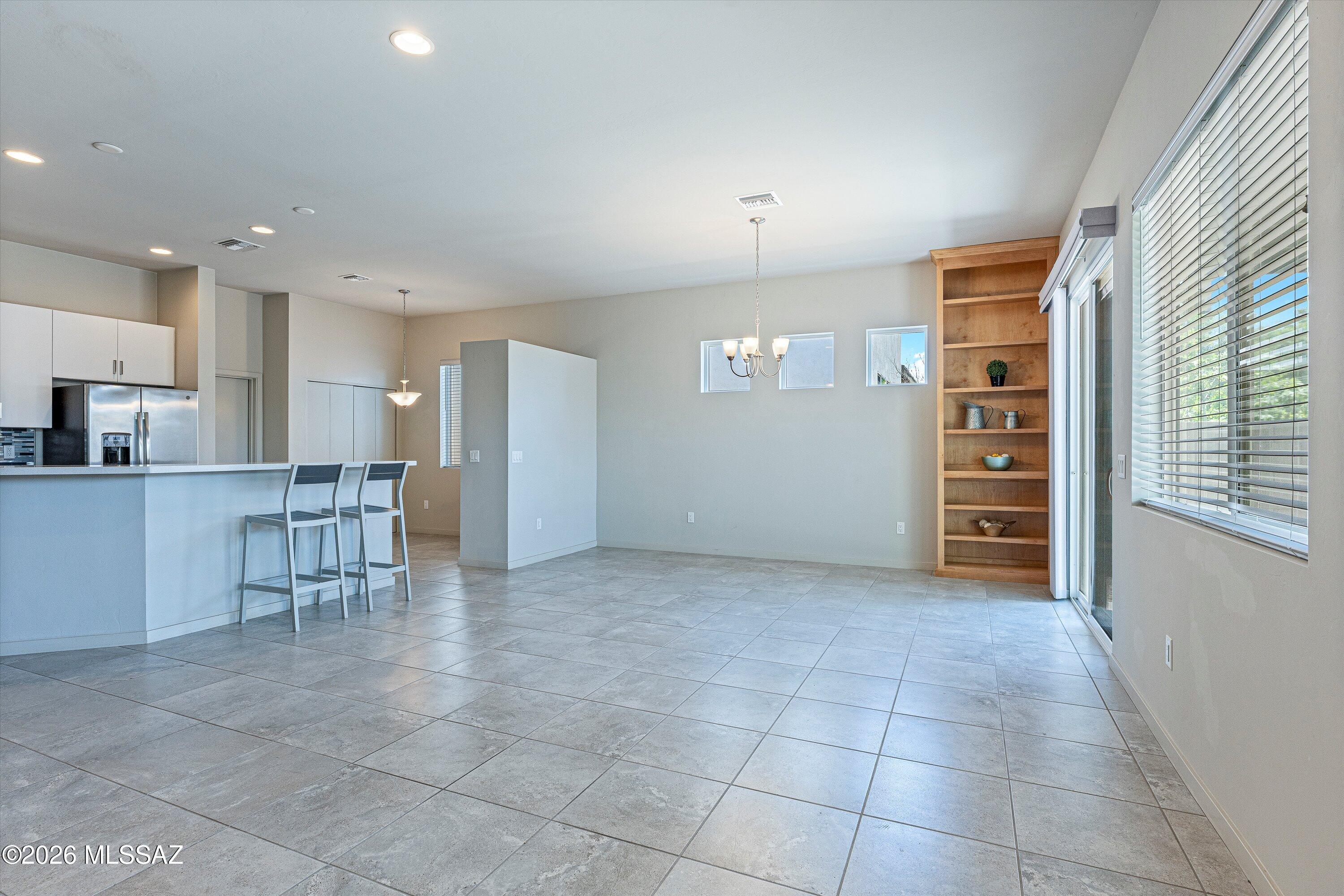 Elementary Place SQ20163230723 - Residential