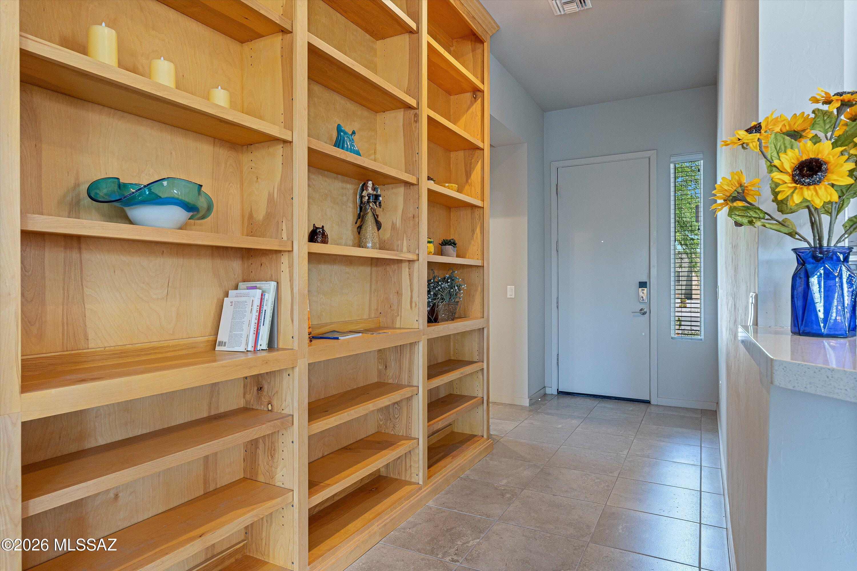 Elementary Place SQ20163230723 - Residential