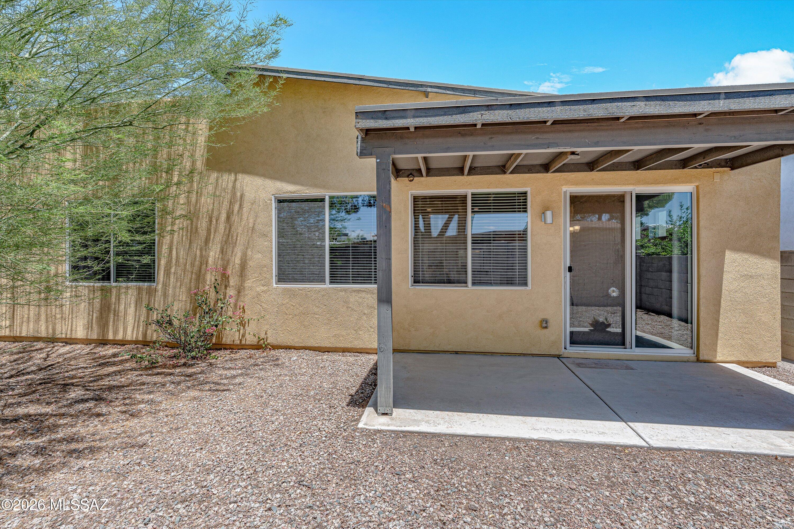 Elementary Place SQ20163230723 - Residential