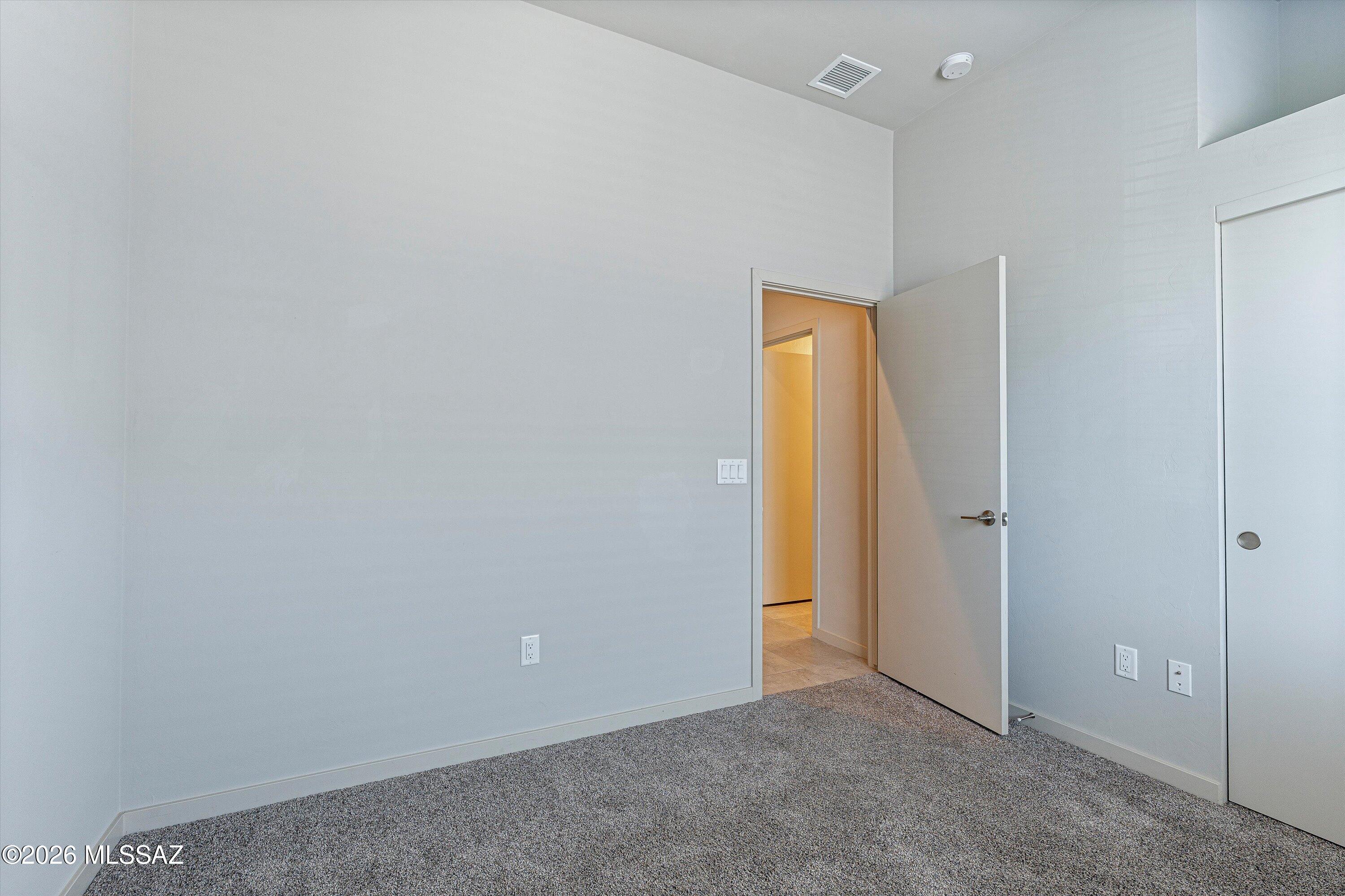 Elementary Place SQ20163230723 - Residential