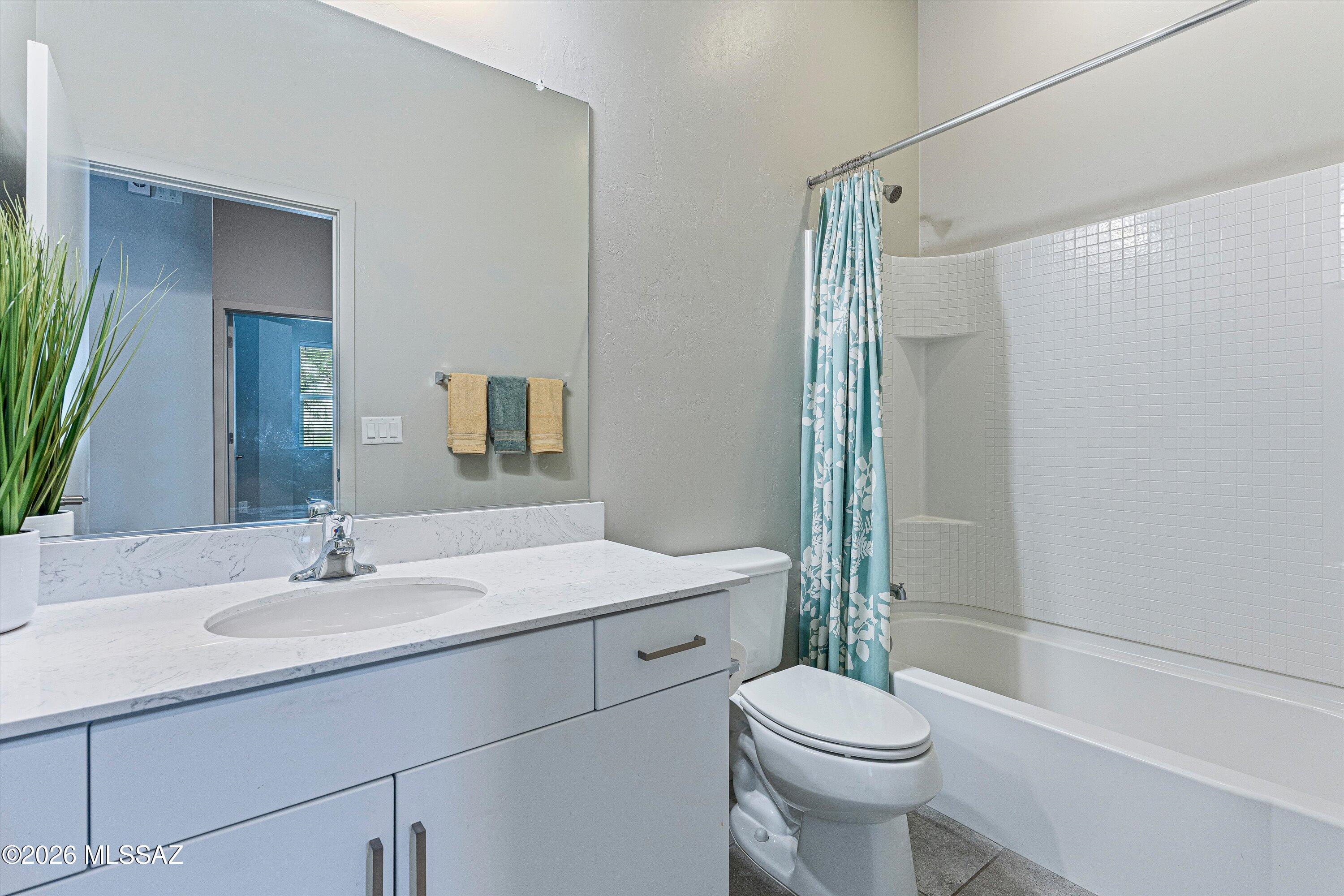 Elementary Place SQ20163230723 - Residential