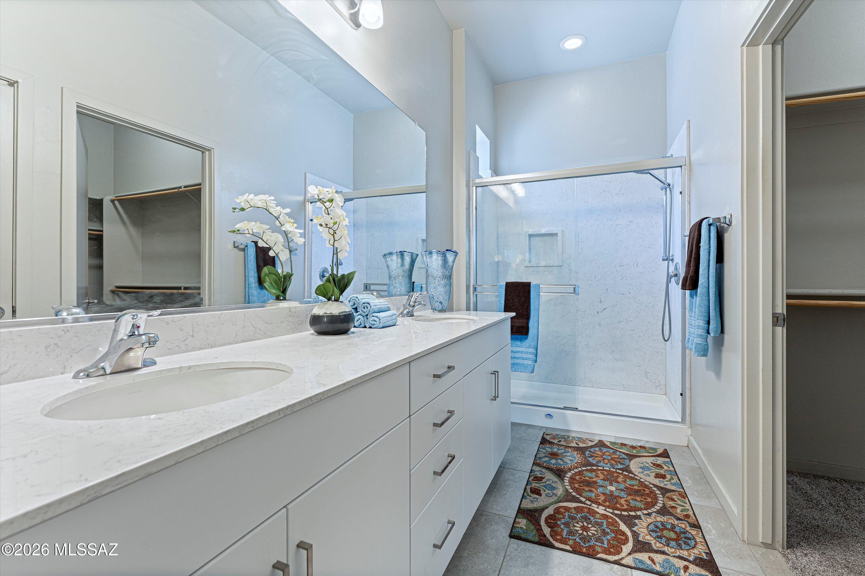 Elementary Place SQ20163230723 - Residential