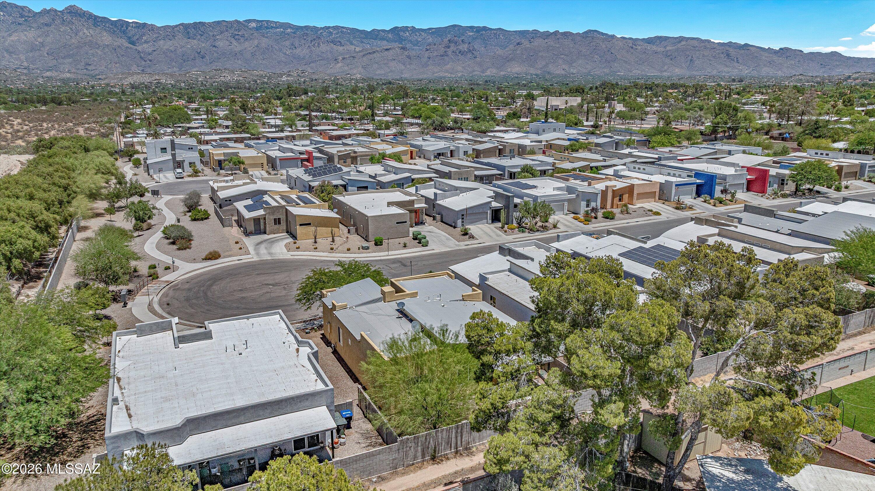 Elementary Place SQ20163230723 - Residential