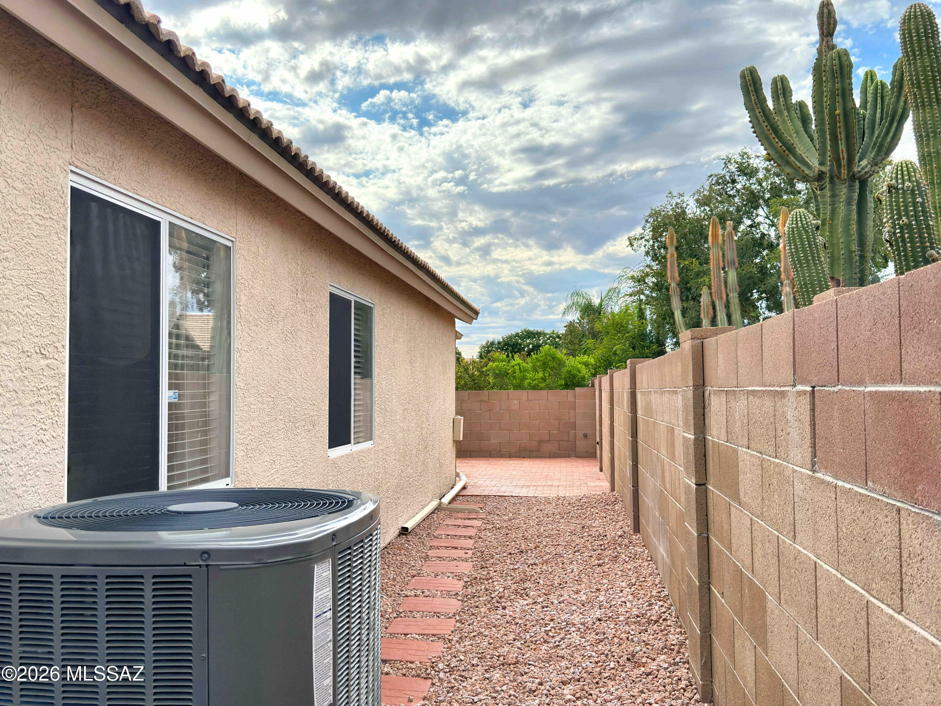 La Cholla Ridge (1-77) - Residential